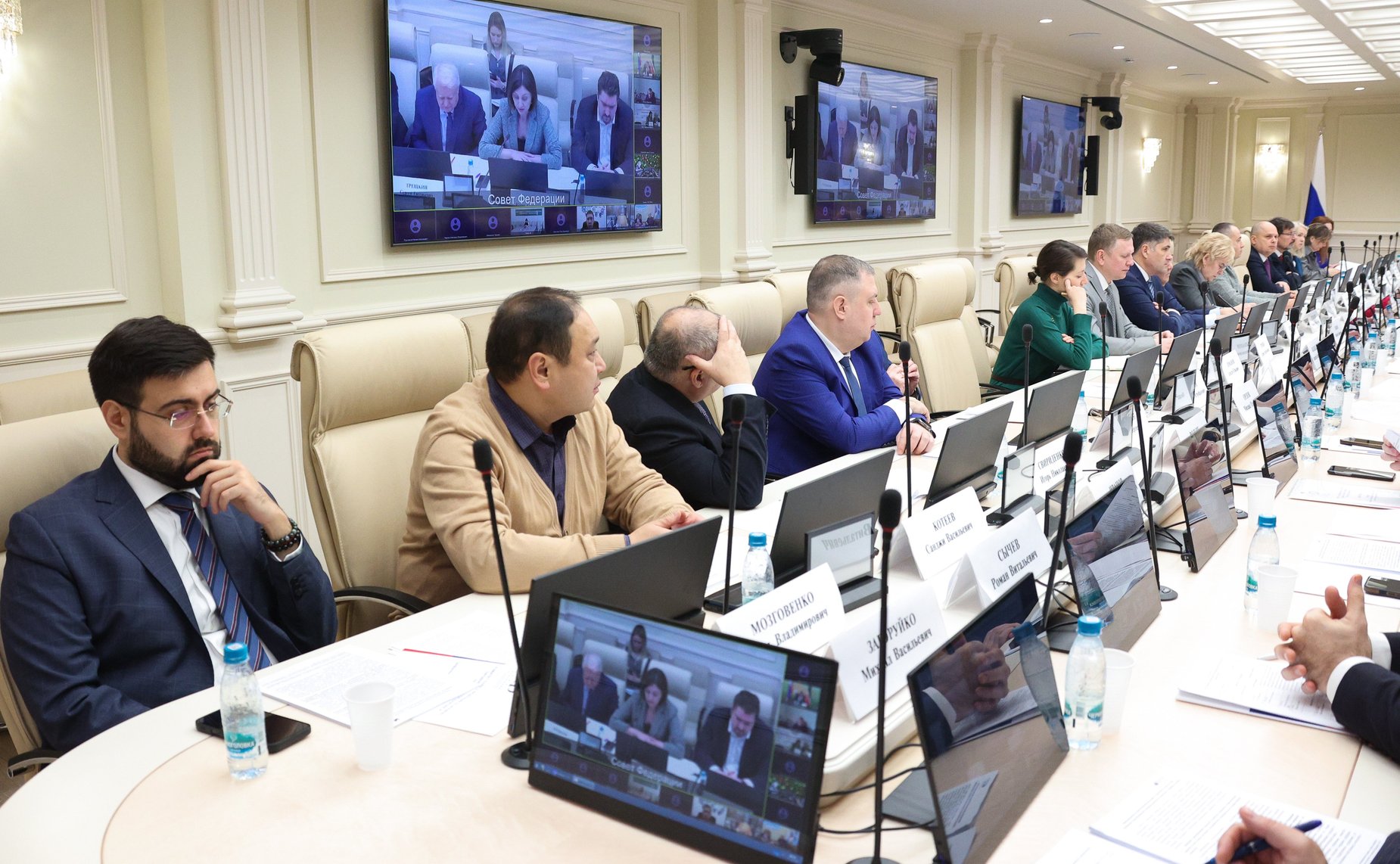 Круглый стол Комитета Совета Федерации по аграрно-продовольственной политике и природопользованию «Цифровая трансформация агропромышленного комплекса: кадровый вопрос»