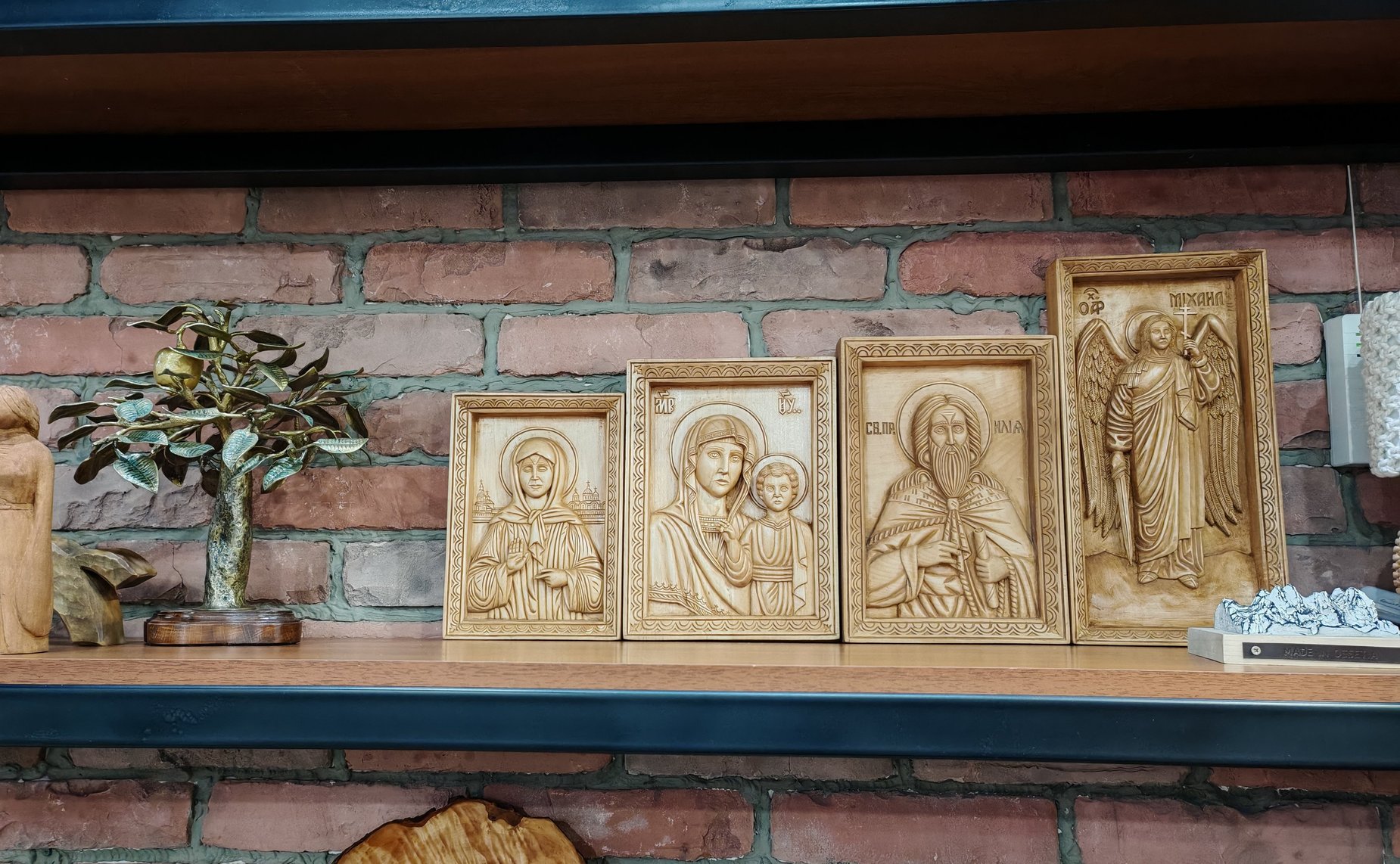 Виталий Назаренко посетил Центр развития народных художественных промыслов во Владикавказе