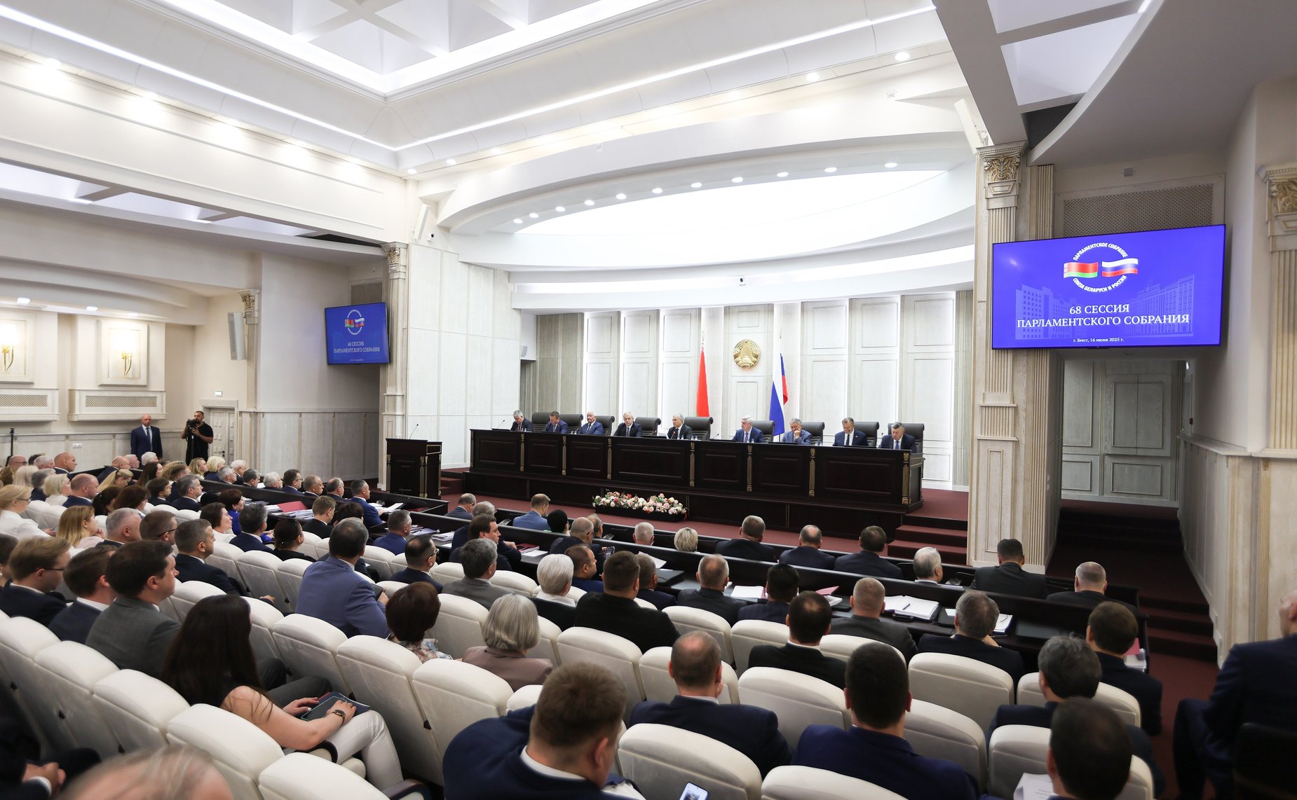 Делегация Совета Федерации во главе с заместителем Председателя СФ Юрием Воробьевым приняла участие в 68-й сессии Парламентского Собрания Союза Беларуси и России