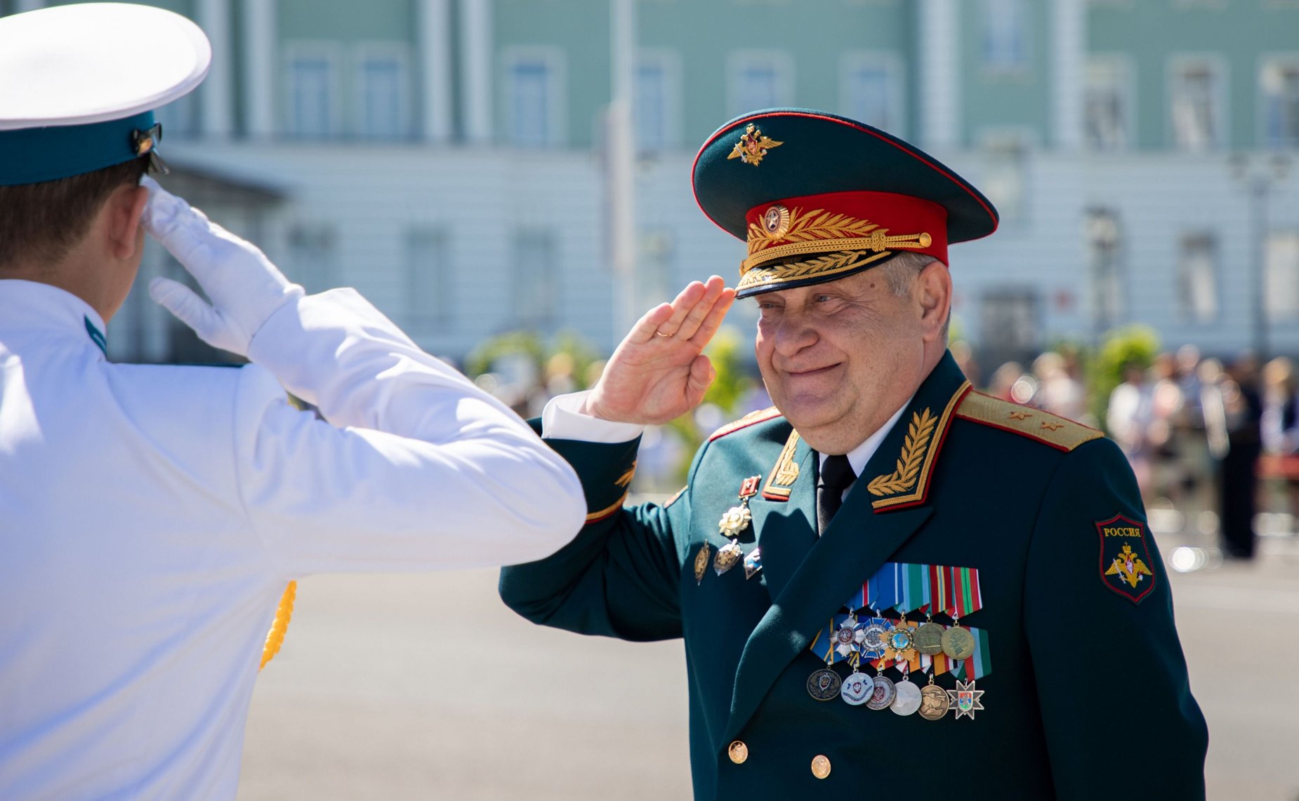 Александр Ракитин во время рабочей поездки в регион принял участие в торжественных мероприятиях, посвященных первому выпуску кадет в Петрозаводском Президентском кадетском училище