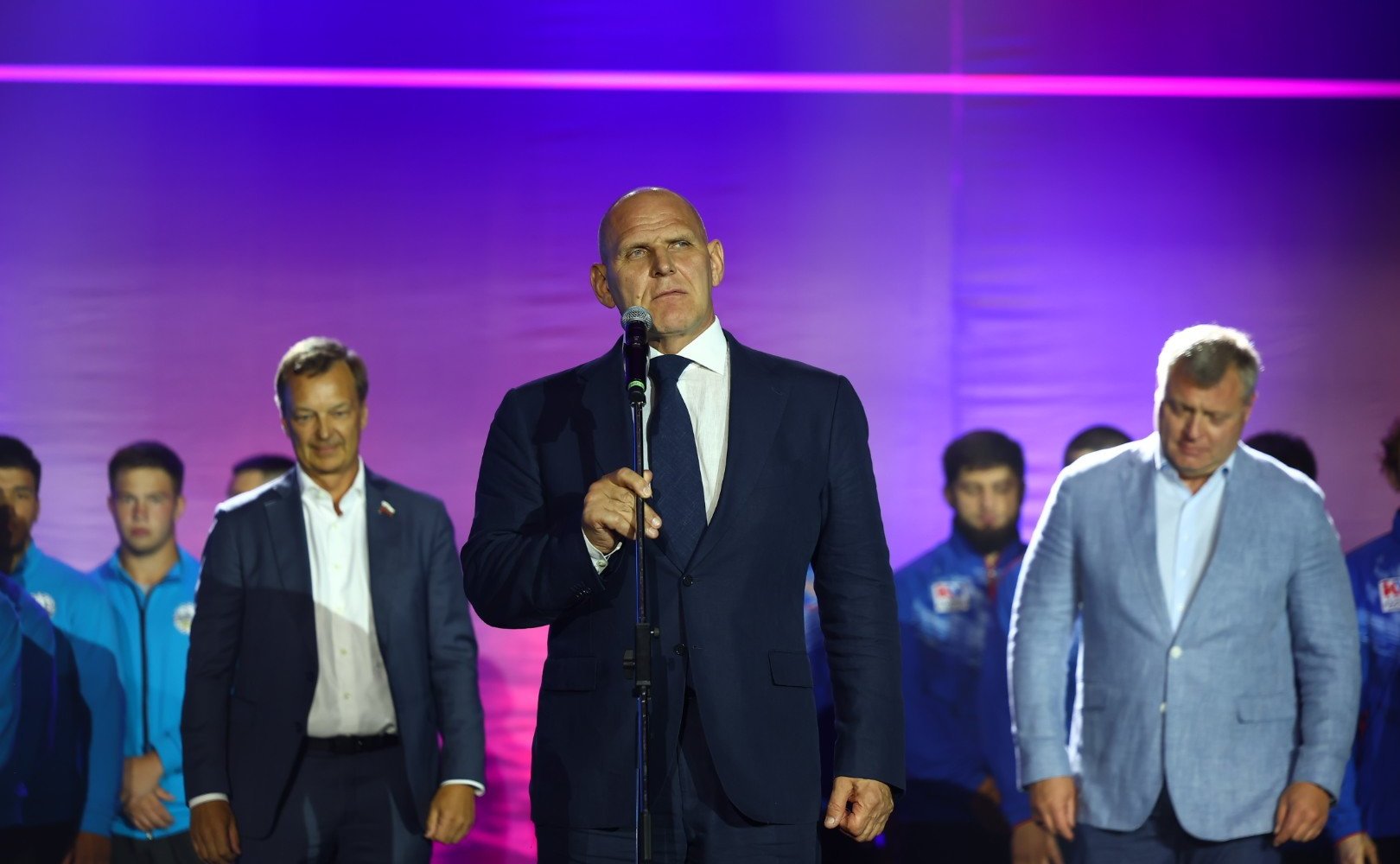 Александр Карелин