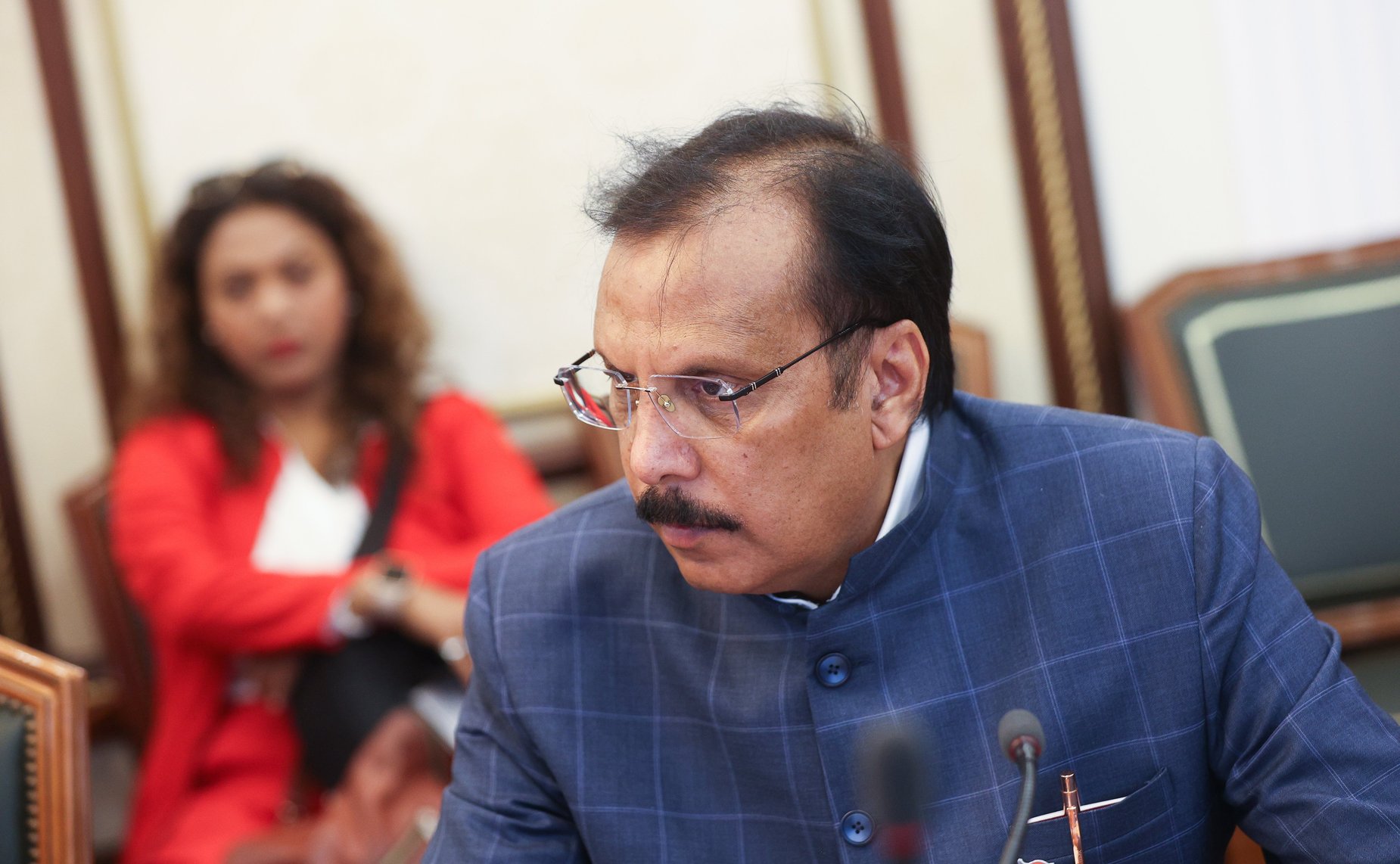 Встреча первого заместителя председателя Комитета СФ по международным делам Андрея Денисова с делегацией Республики Индии во главе с членом Народной палаты парламента Каниможи Карунанидхи