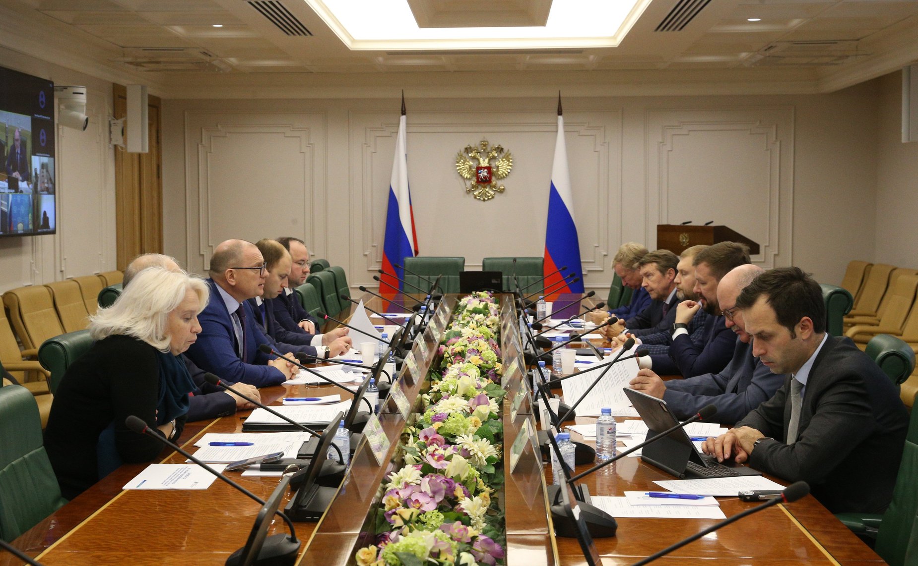 Круглый стол Комитета СФ по экономической политике совместно с Комитетом СФ по международным делам