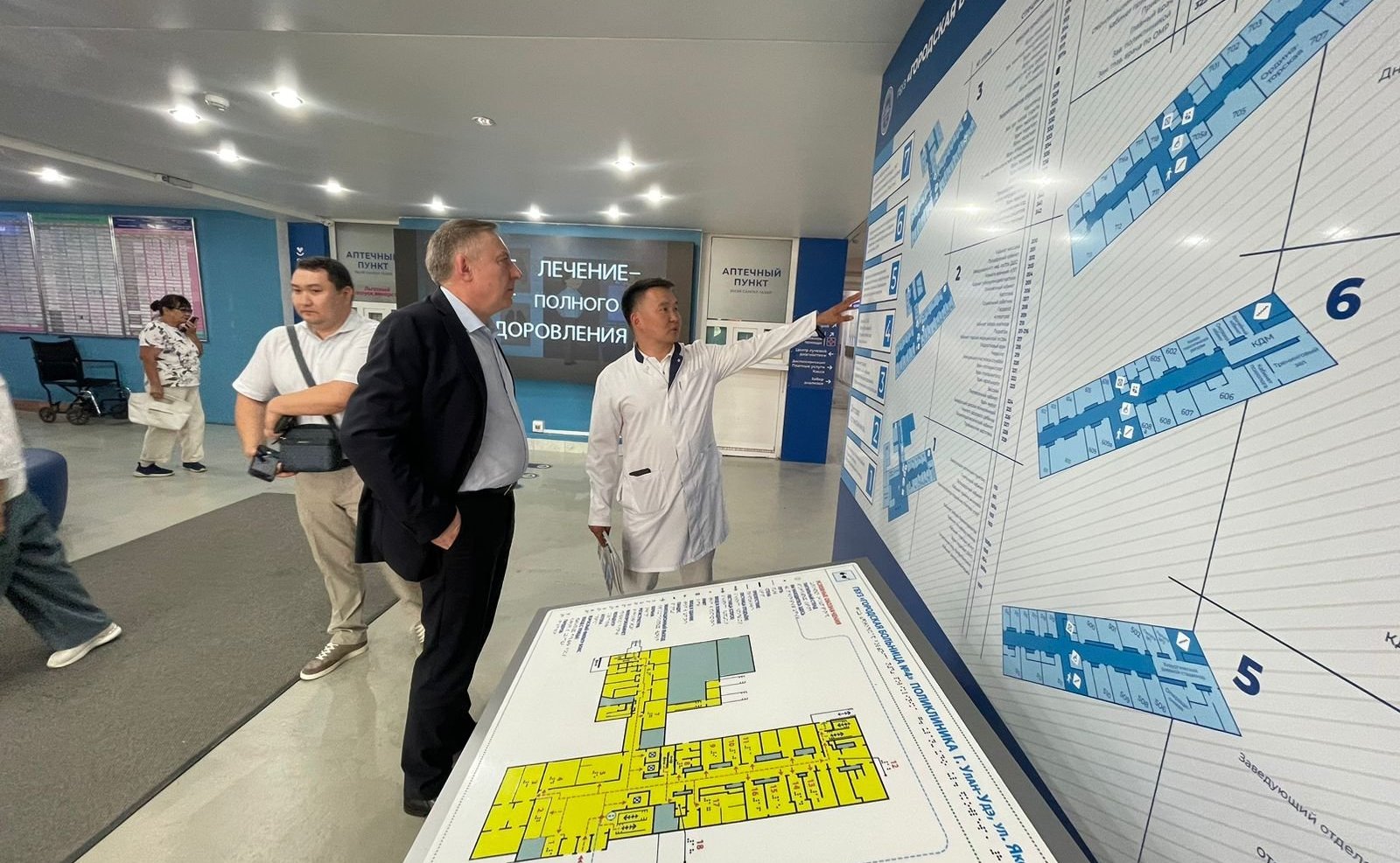 Александр Варфоломеев посетил социальные объекты в Республике Бурятия