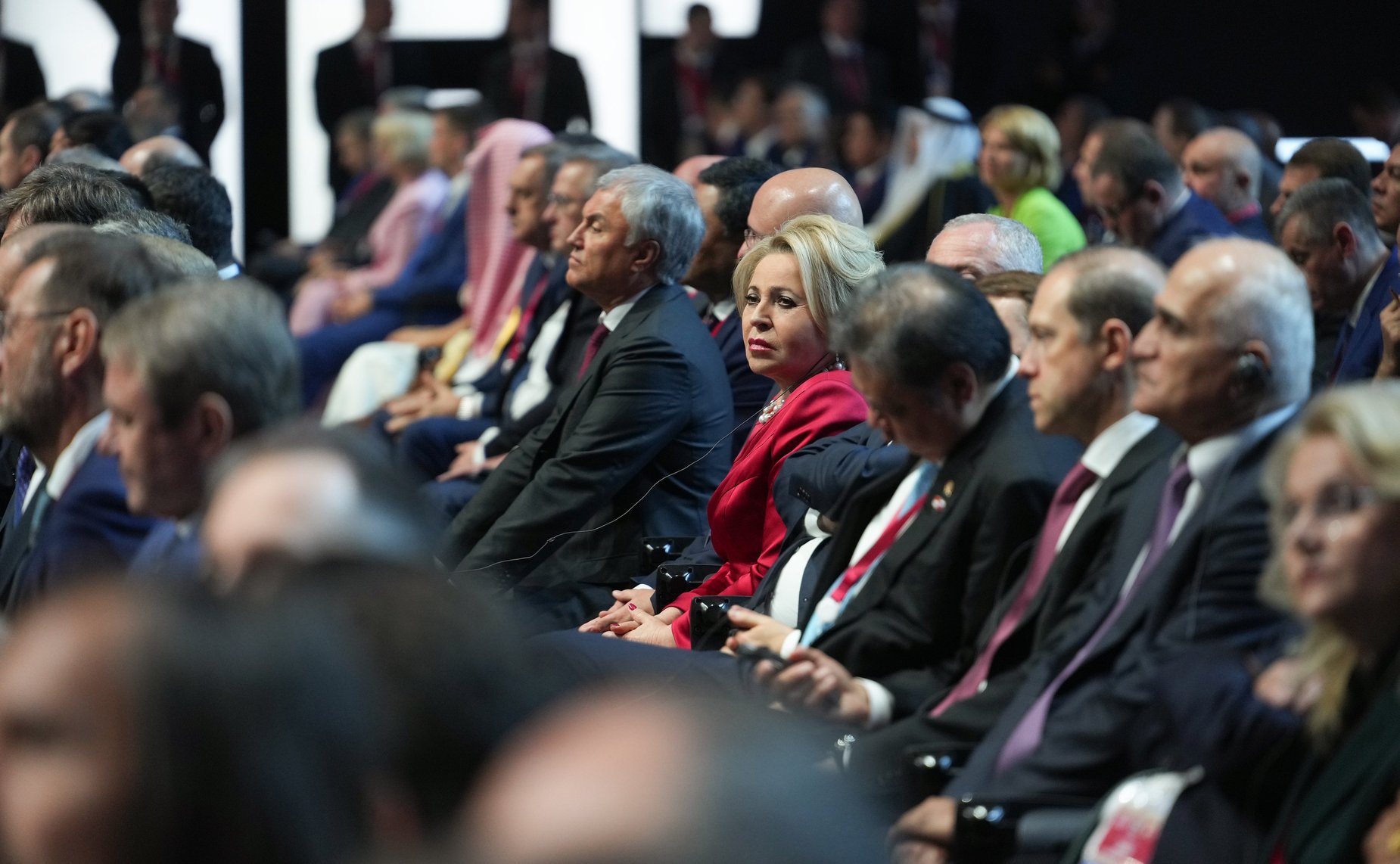 Председатель Совета Федерации Валентина Матвиенко приняла участие в пленарном заседании XXVIII Петербургского международного экономического форума