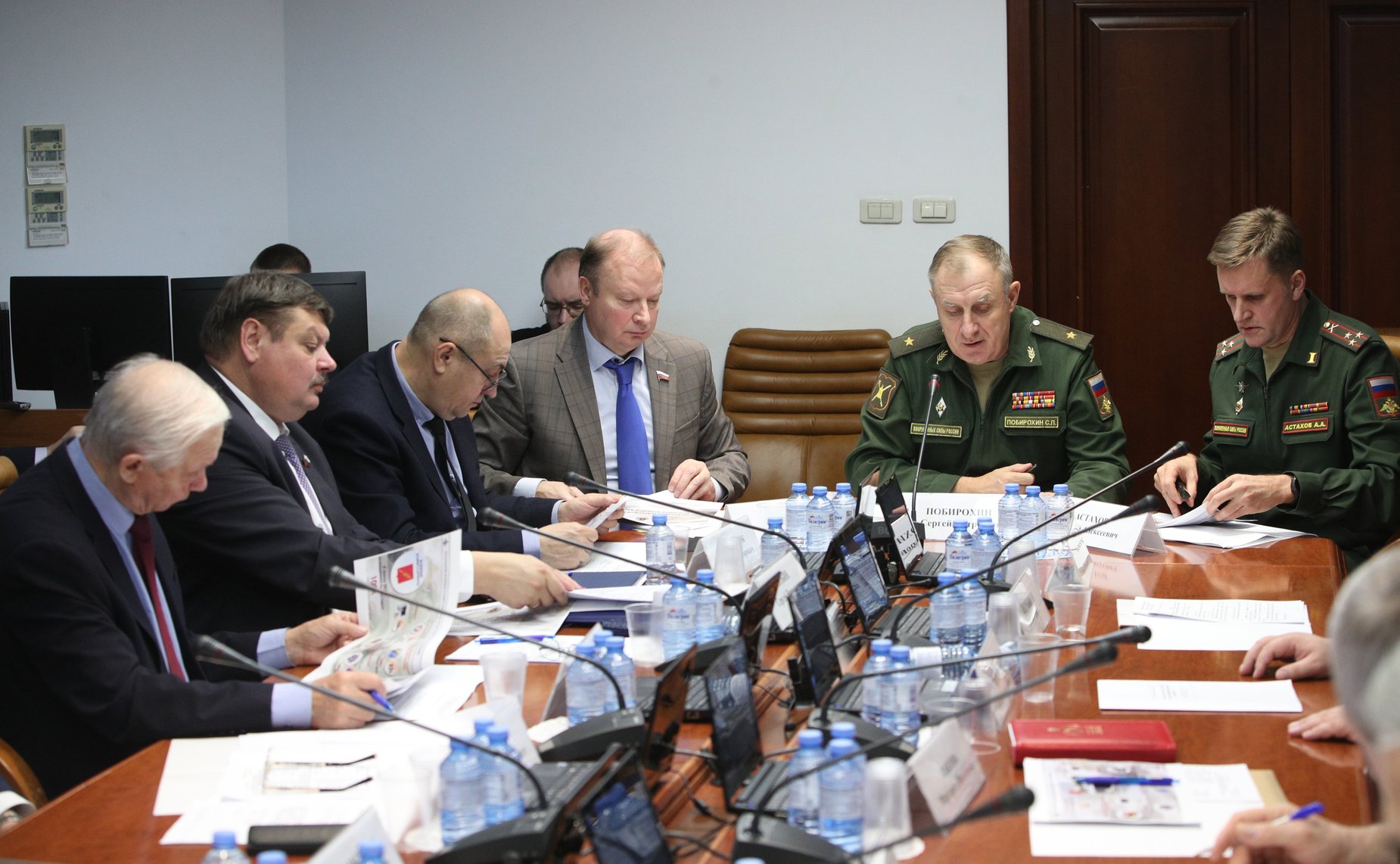 Круглый стол Комитета СФ по обороне и безопасности