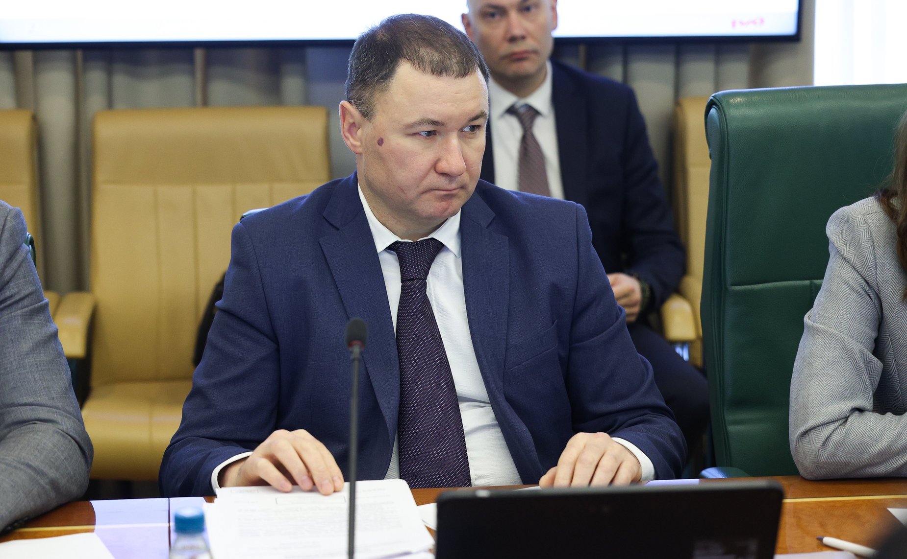 Совещание Комитета СФ по экономической политике «О совершенствовании порядка взаимодействия участников перевозок железнодорожным транспортом и повышении эффективности государственного регулирования в области железнодорожного транспорта»