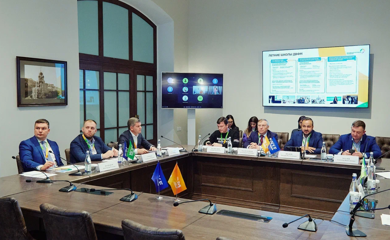 Александр Варфоломеев принял участие в мероприятиях Слёта первого Всемирного фестиваля молодёжи в Нижнем Новгороде