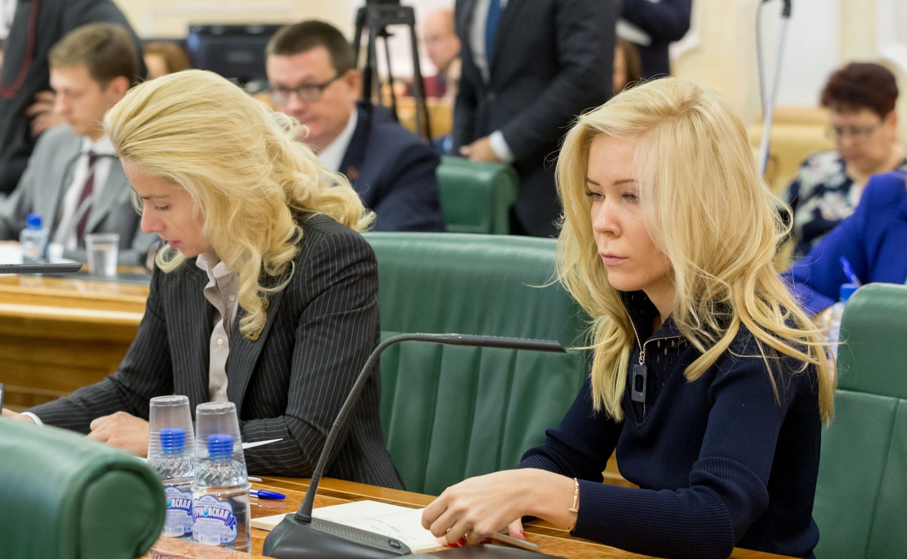 Парламентские слушания на тему «Совершенствование семейного законодательства в целях защиты семьи и традиционных семейных ценностей»