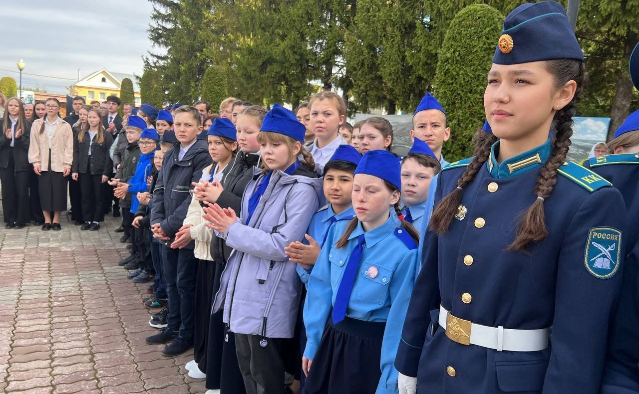 Николай Владимиров открыл митинг, посвященный памяти дважды Героя Советского Союза, летчика-космонавта СССР Андрияна Николаева