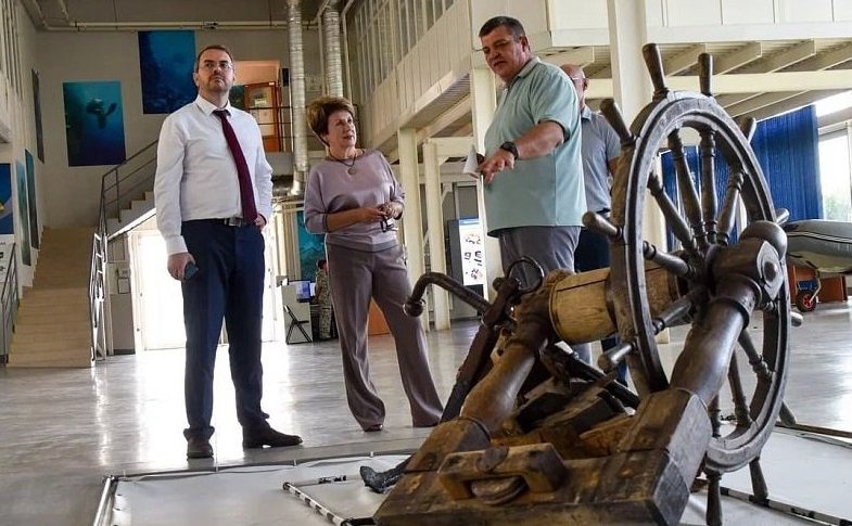 Екатерина Алтабаева обсудила перспективы развития сферы научных исследований в вузах Севастополя