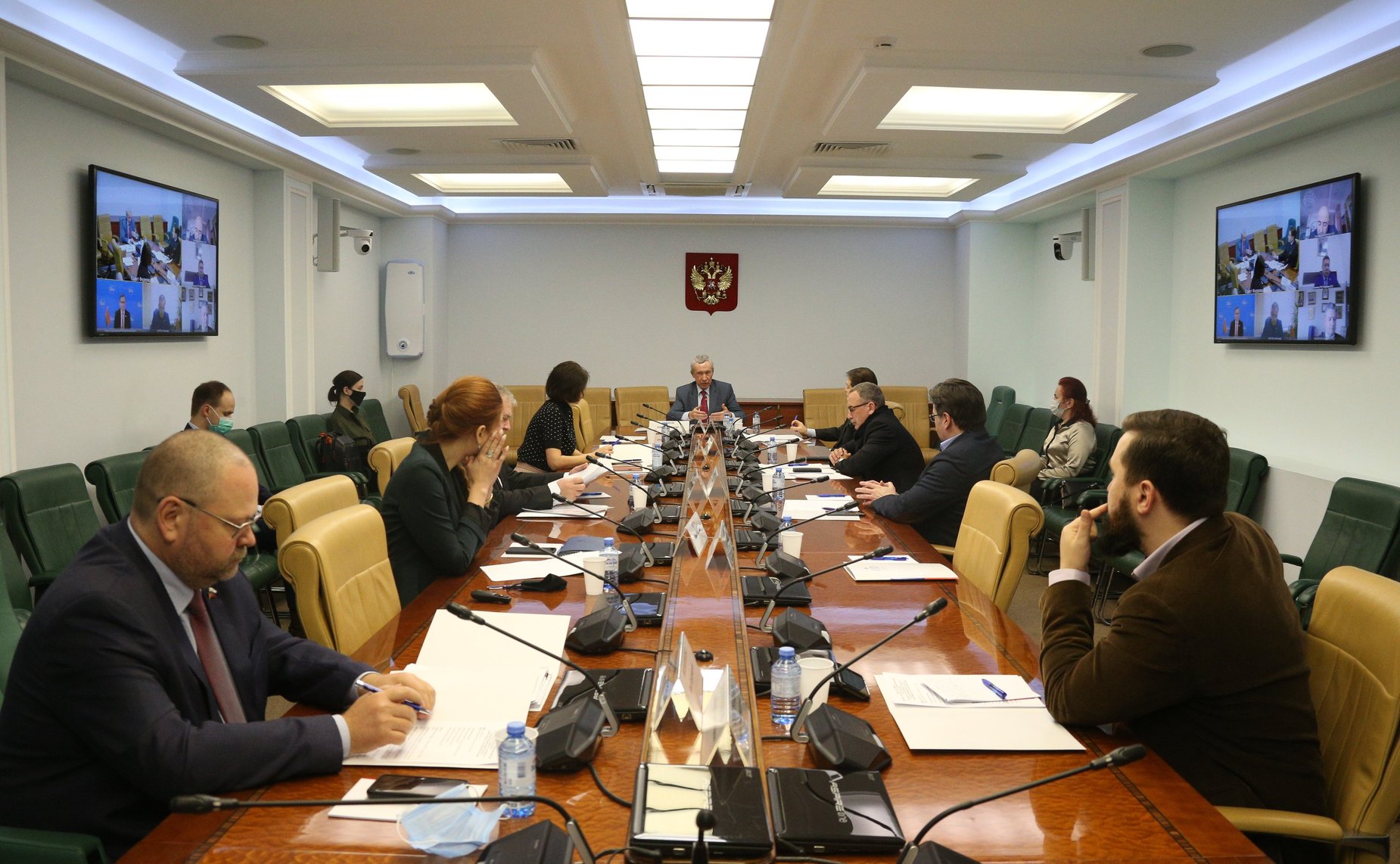 «Круглый стол» Временной комиссии по защите государственного суверенитета и предотвращению вмешательства во внутренние дела РФ