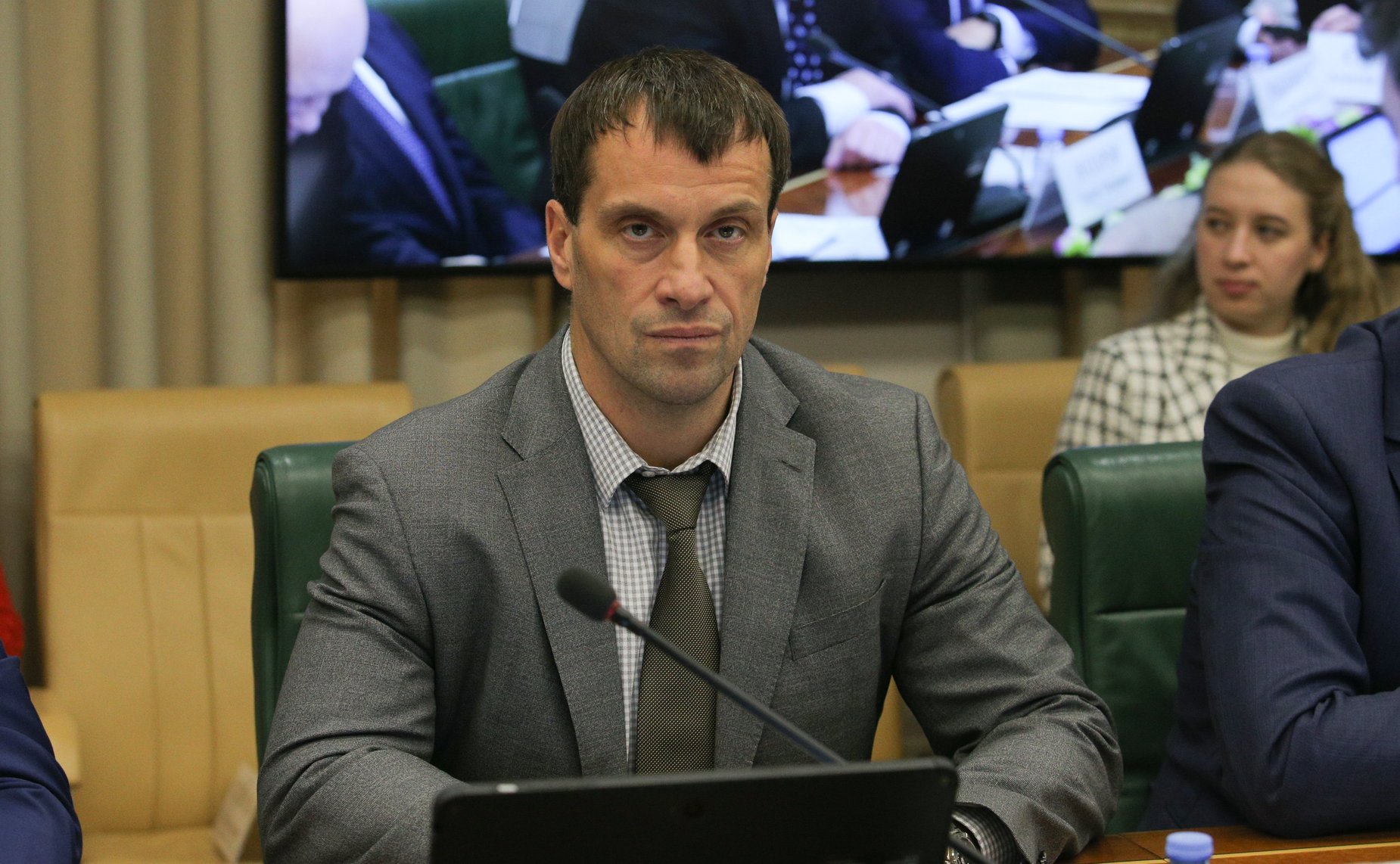 Эдуард Исаков