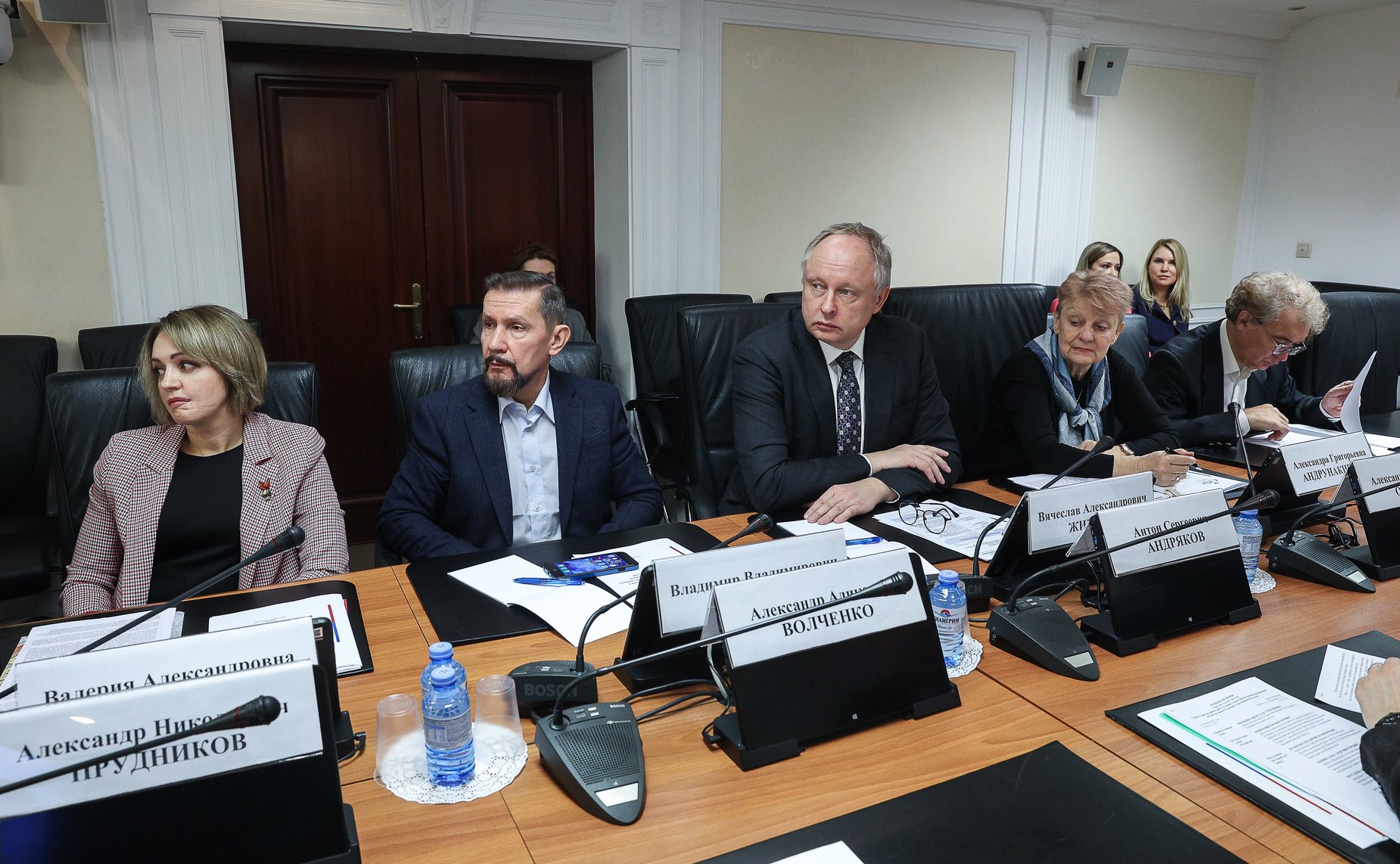 Круглый стол на тему «Защита прав потребителей в условиях моратория на проведение проверок субъектов малого и среднего предпринимательства»