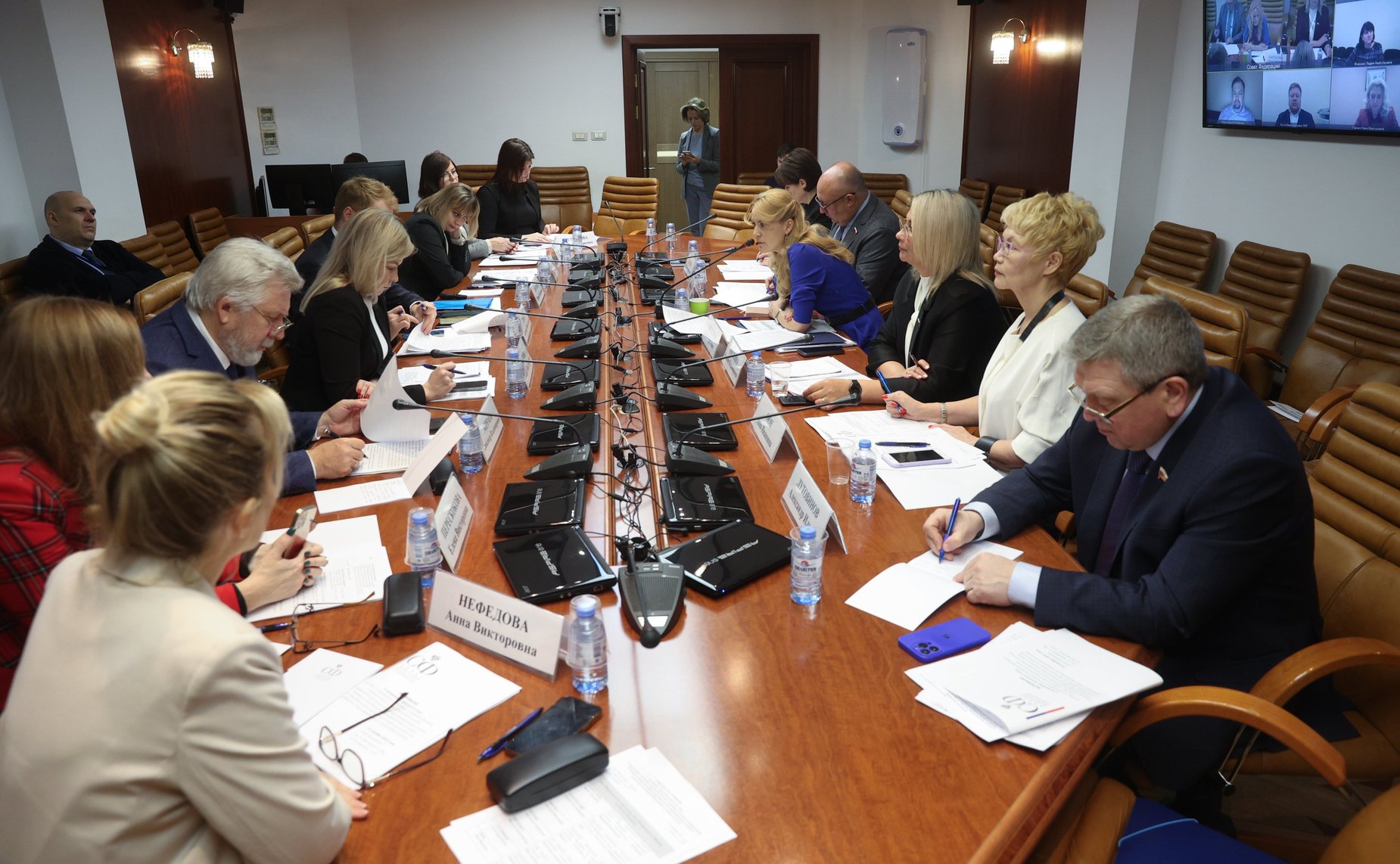 Круглый стол на тему «Современное состояние и развитие детского туризма, отдыха и оздоровления в России. Социокультурная адаптация детей, проживающих в новых субъектах РФ, в период отдыха»