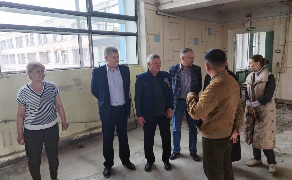Сергей Михайлов проконтролировал ремонт образовательных учреждений в Забайкалье