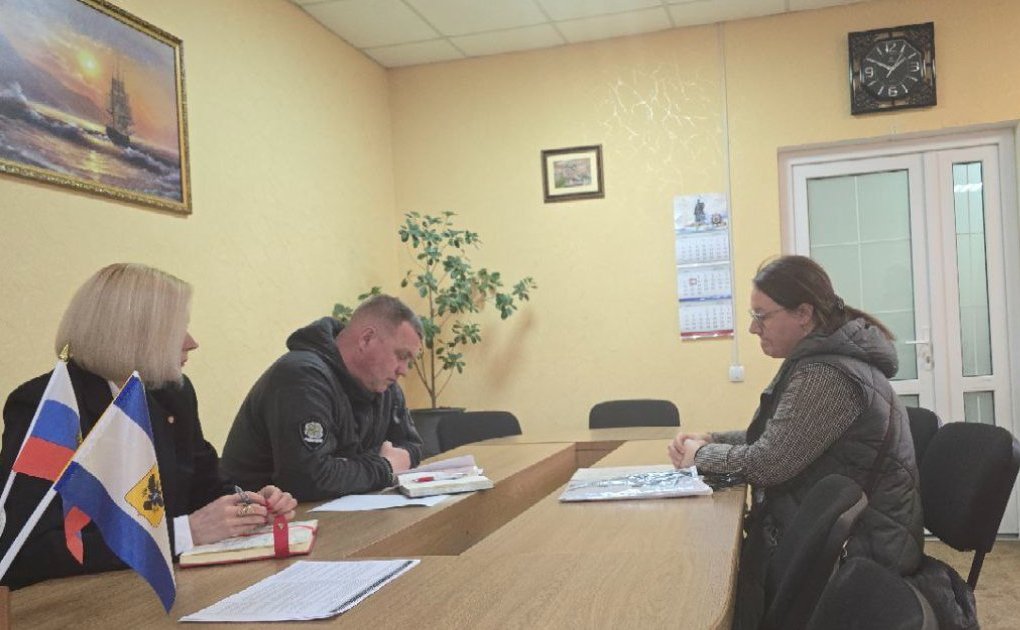 Игорь Кастюкевич провел прием граждан по личным вопросам в Чаплынском районе Херсонской области