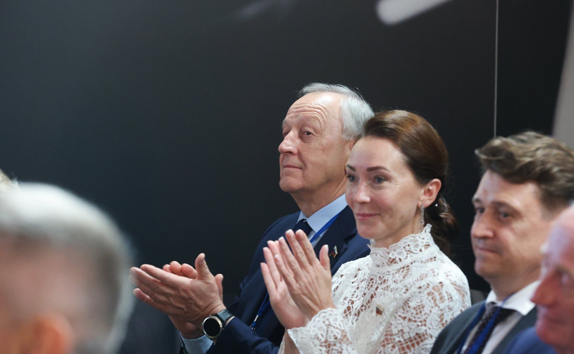 В рамках работы Х Парламентского форума «Историко-культурное наследие России» в Великом Новгороде Валентина Матвиенко посетила детскую общеобразовательную школу имени Г.Р. Державина и Дом музыки имени С.В. Рахманинова