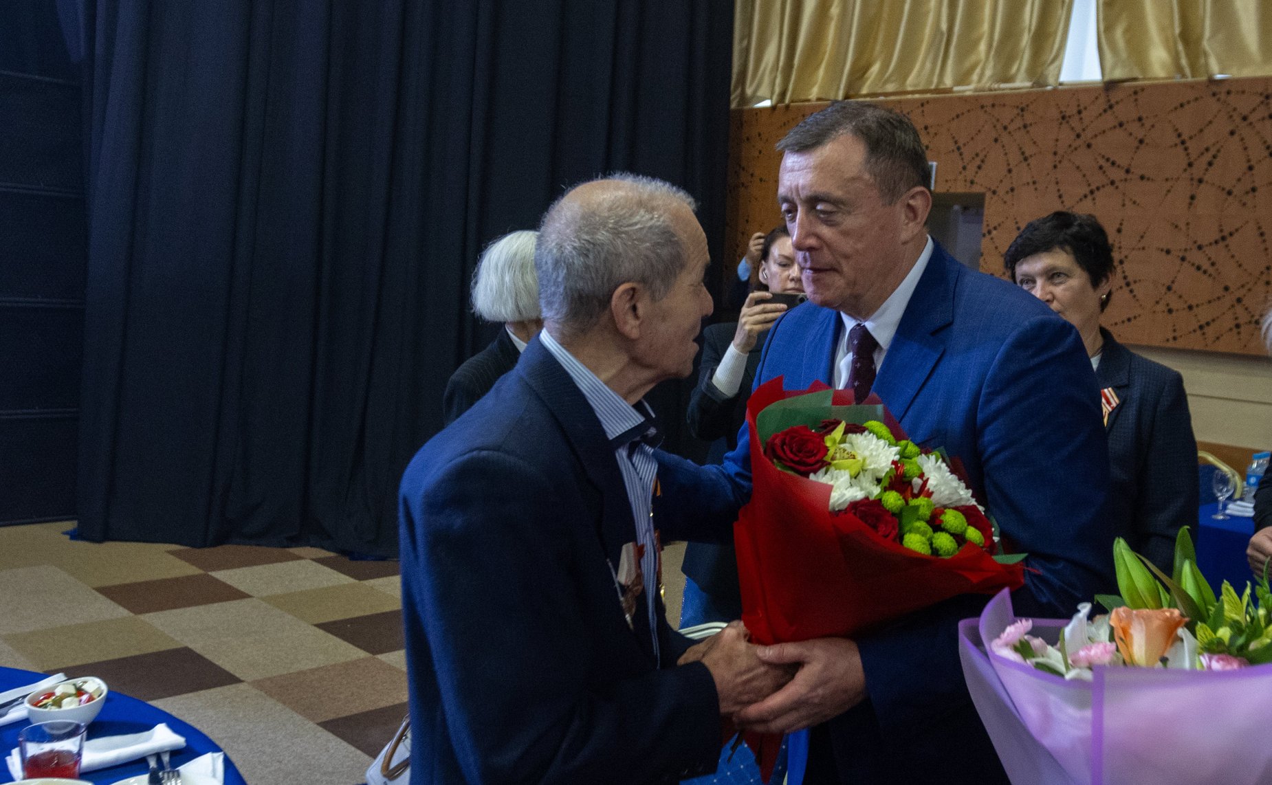 Поздравление ветеранов Великой отечественной войны и участников СВО с Днем Победы над милитаристской Японией и окончания Второй мировой войны