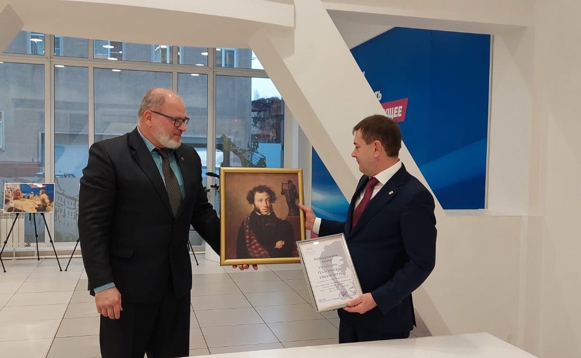 Владимир Нетёсов провел прием граждан по личным вопросам в Воронеже