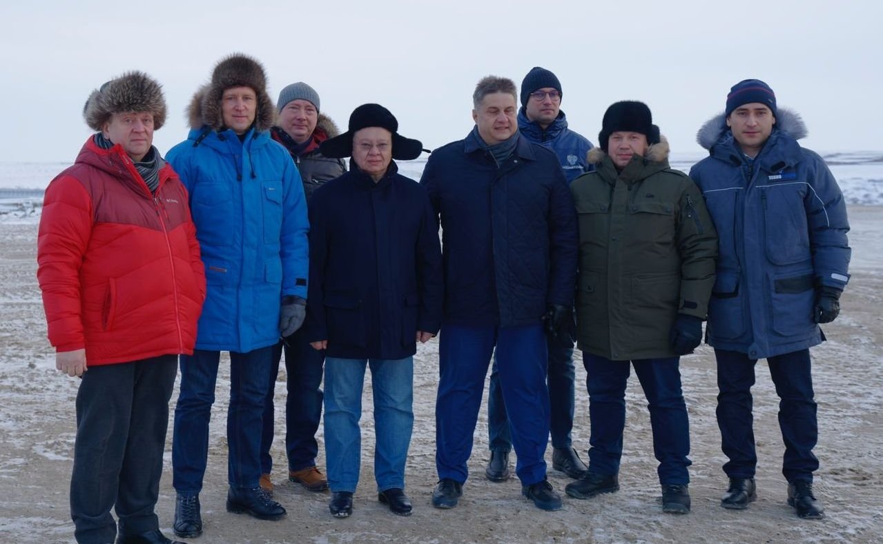 Денис Гусев принял участие в совещании по вопросам реализации в регионе национальных проектов «Жильё и городская среда» и «Безопасные качественные дороги»