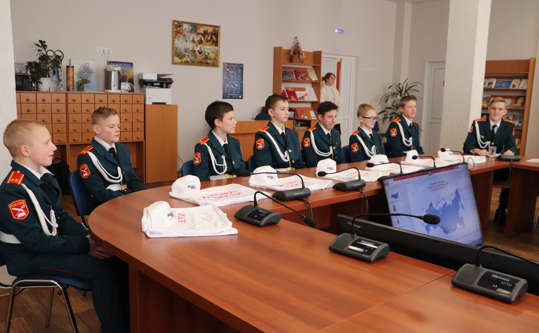 Юрий Воробьев направил приветствие участникам Межрегиональной конференции «Мы живем Победами», собравшей юных исследователей и педагогических работников из разных регионов страны