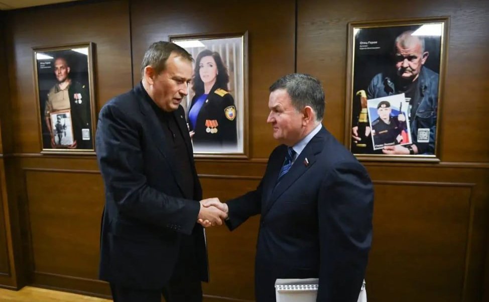 Сергей Перминов представил годовой сенаторский отчет губернатору Ленинградской области