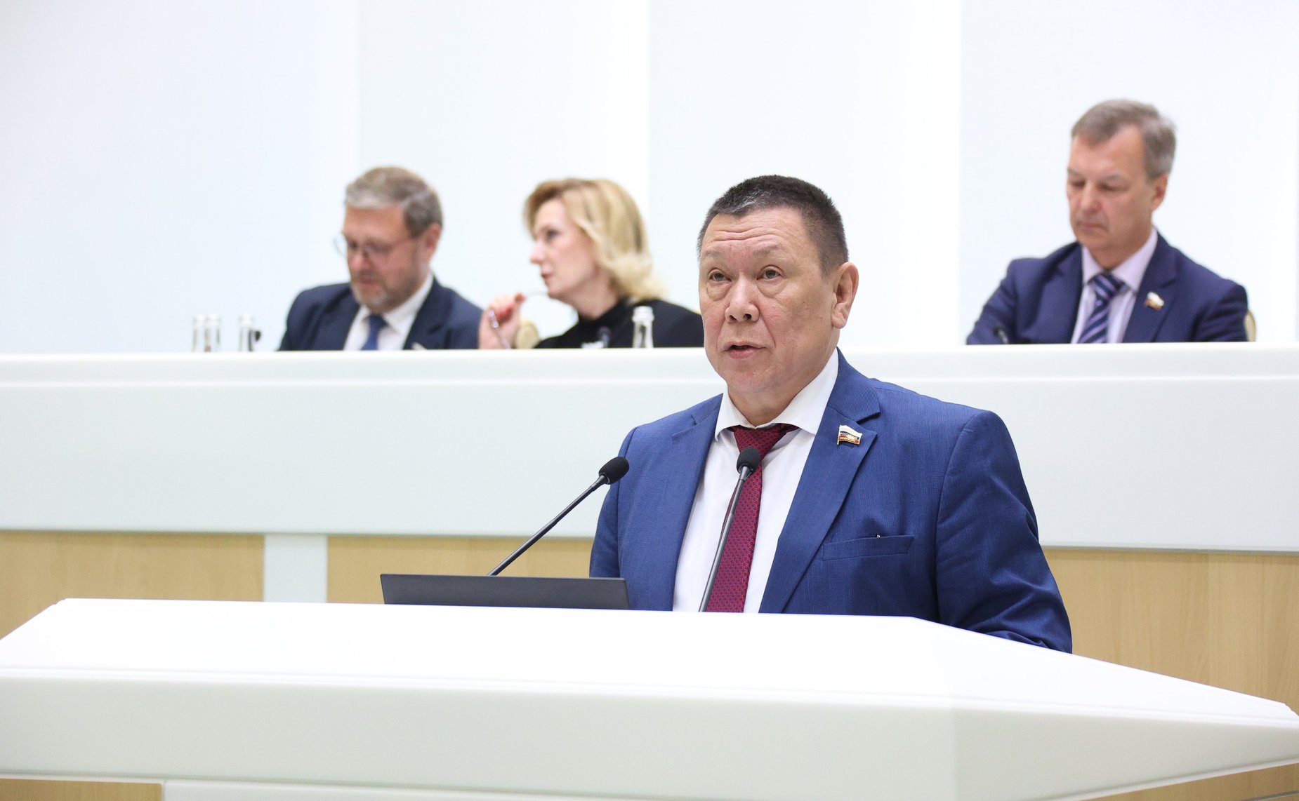 Григорий Ледков