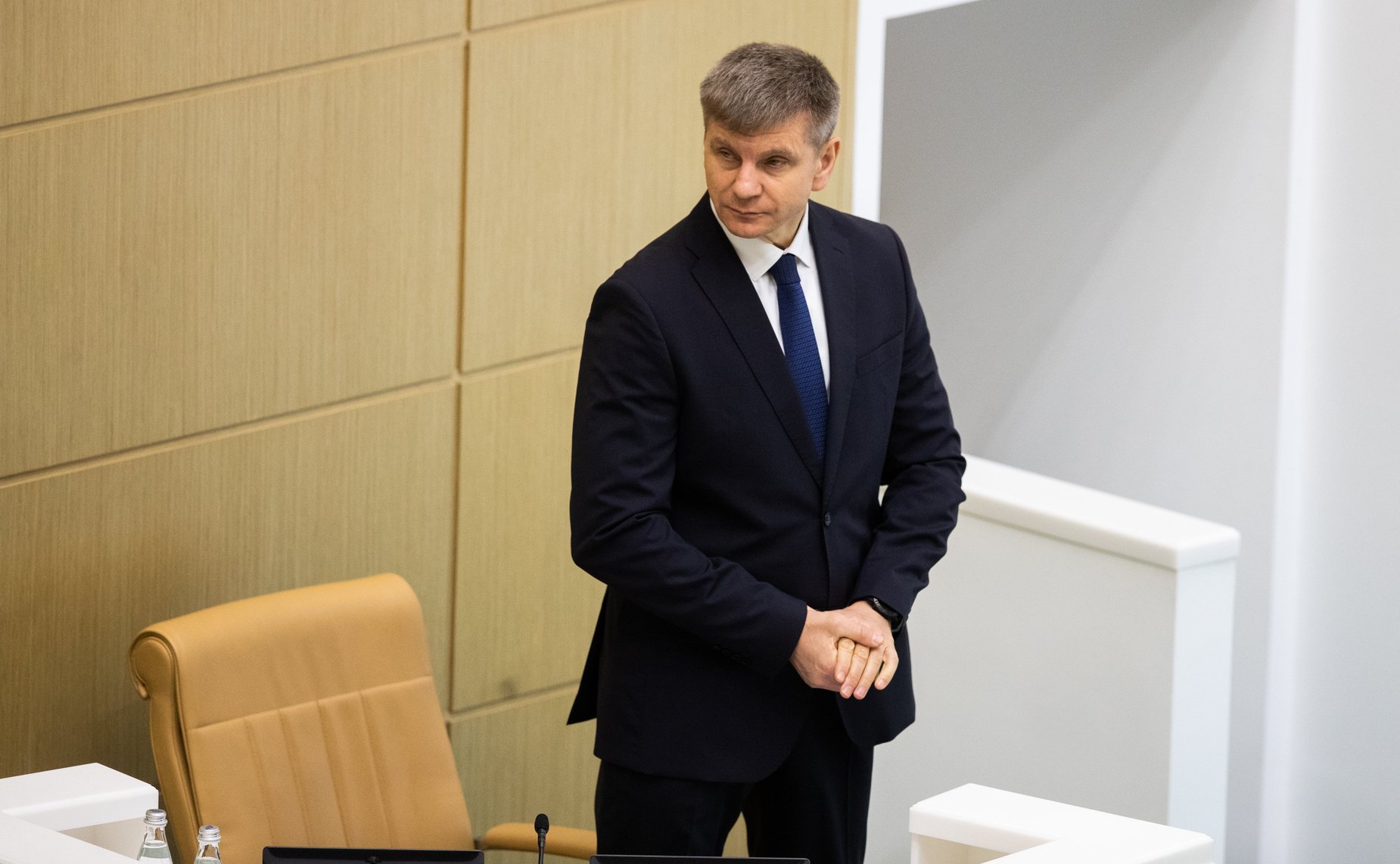 Геннадий Голов