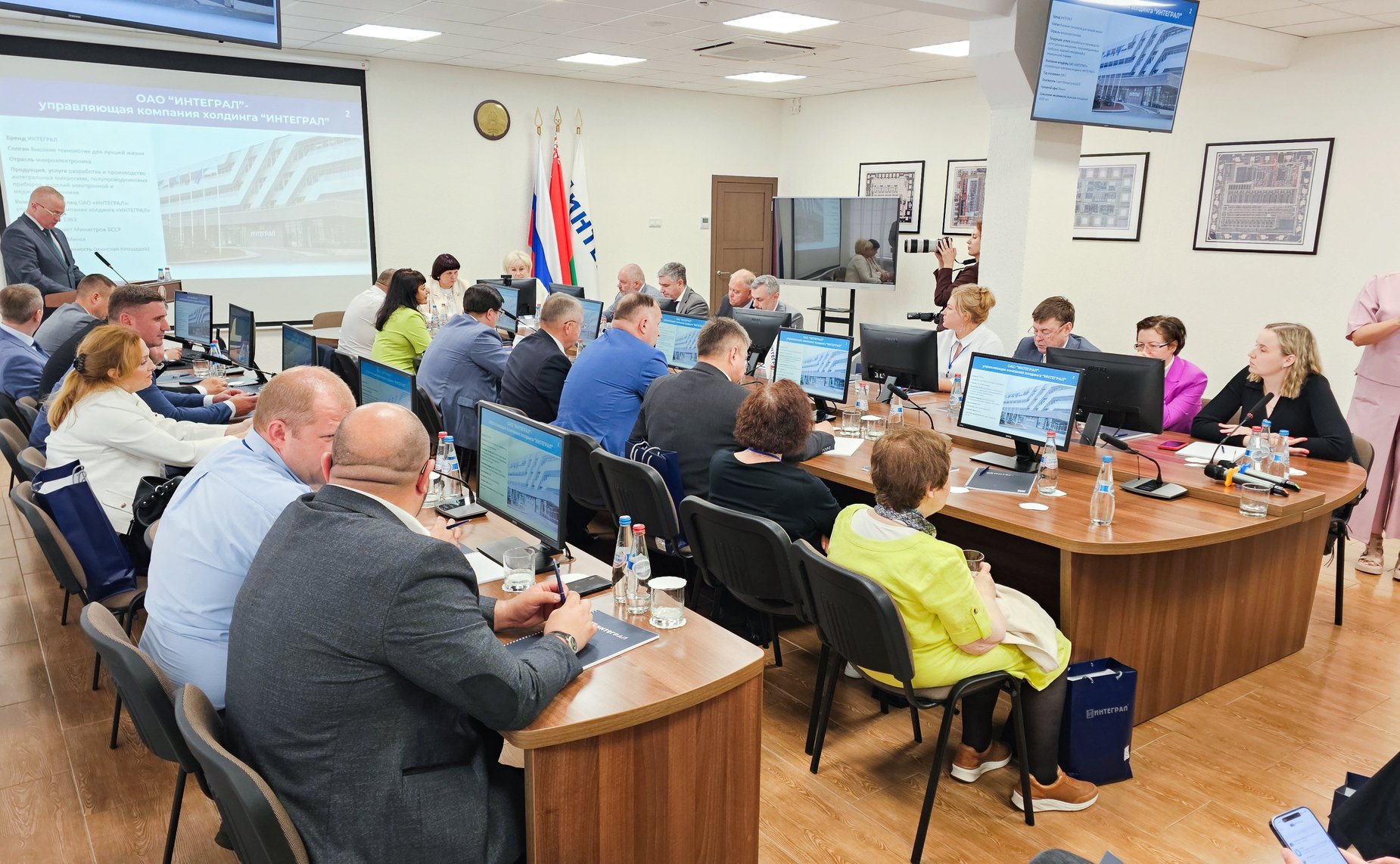 Елена Афанасьева посетила ОАО «Интеграл»