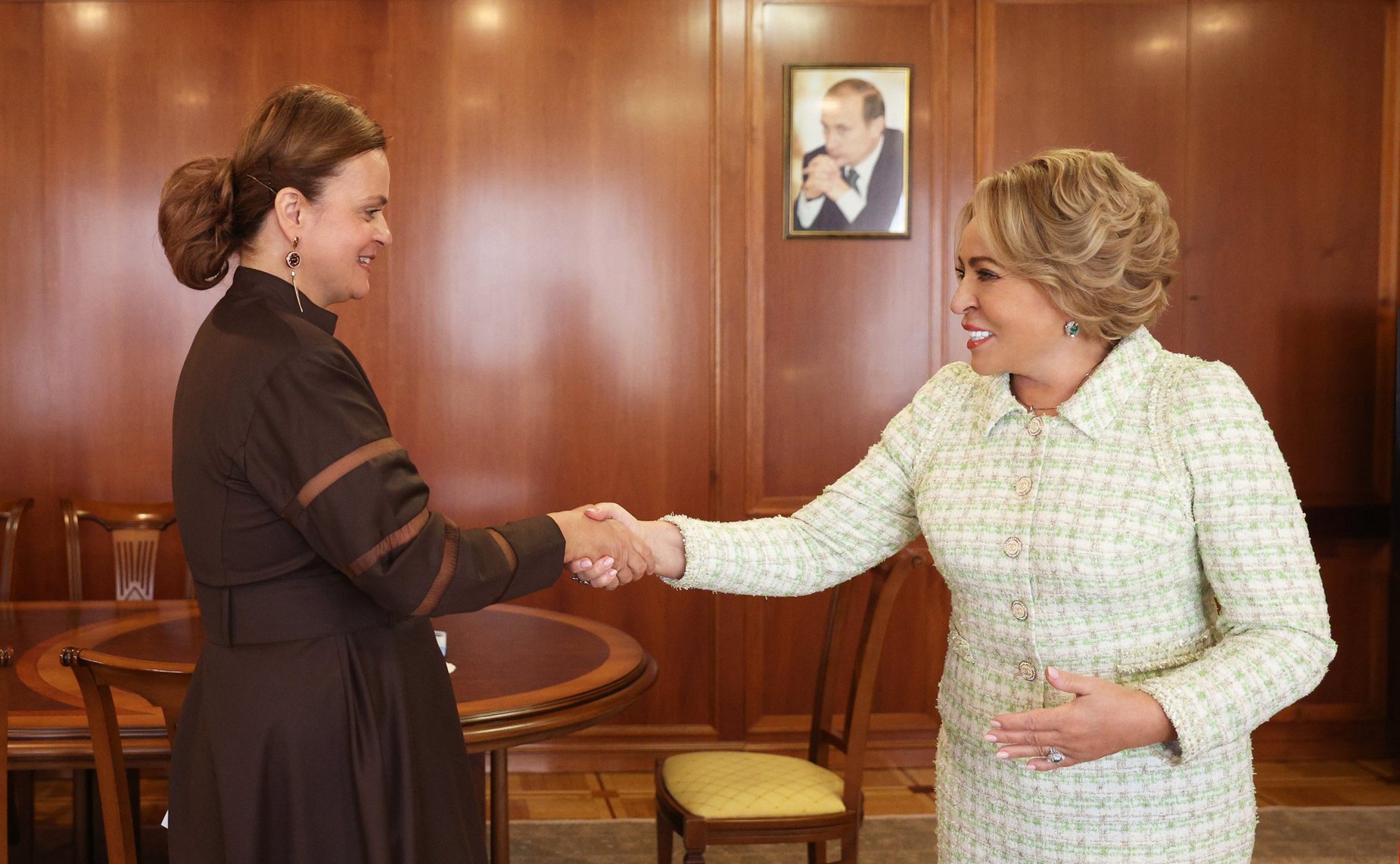 Встреча Председателя СФ Валентины Матвиенко с руководителем Государственного фонда поддержки участников специальной военной операции «Защитники Отечества» Анной Цивилевой