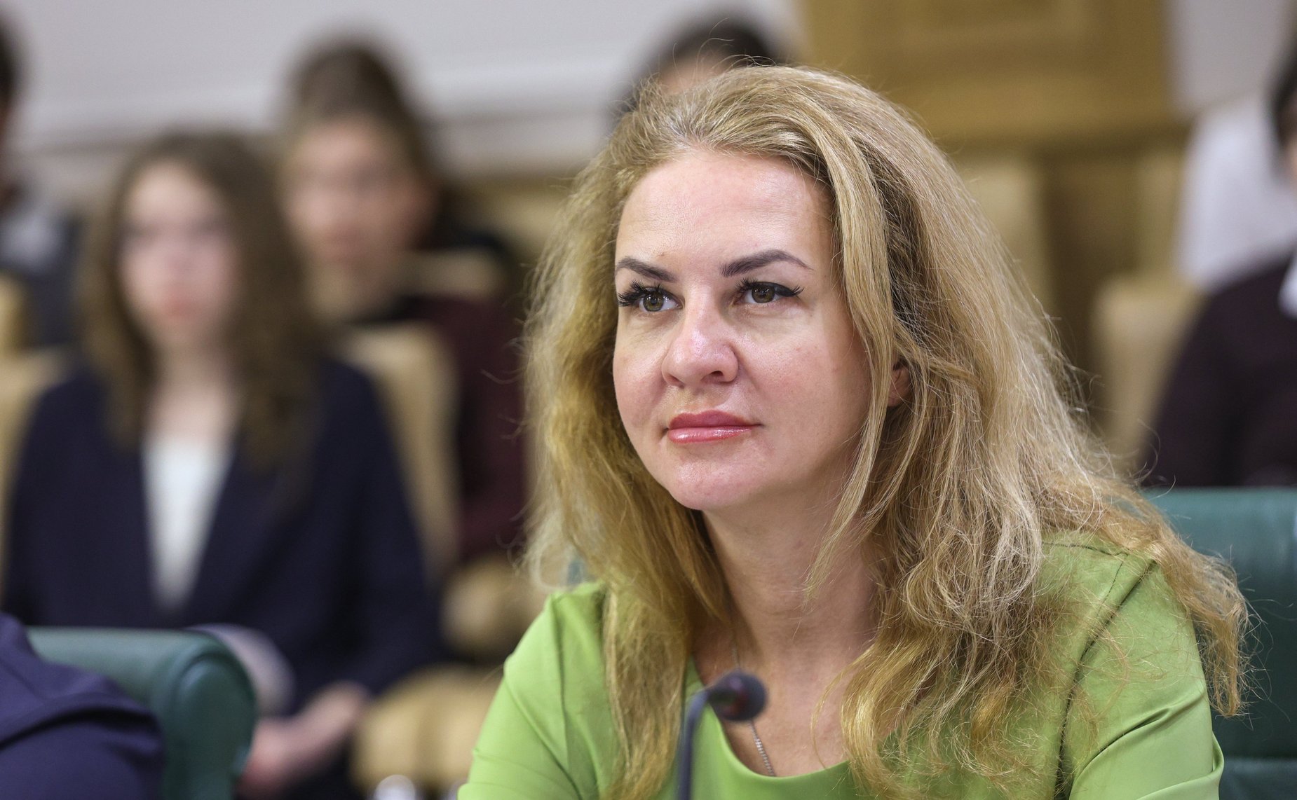 Круглый стол на тему «Особый порядок привлечения к административной ответственности судей и иных должностных лиц, выполняющих определенные государственные функции»