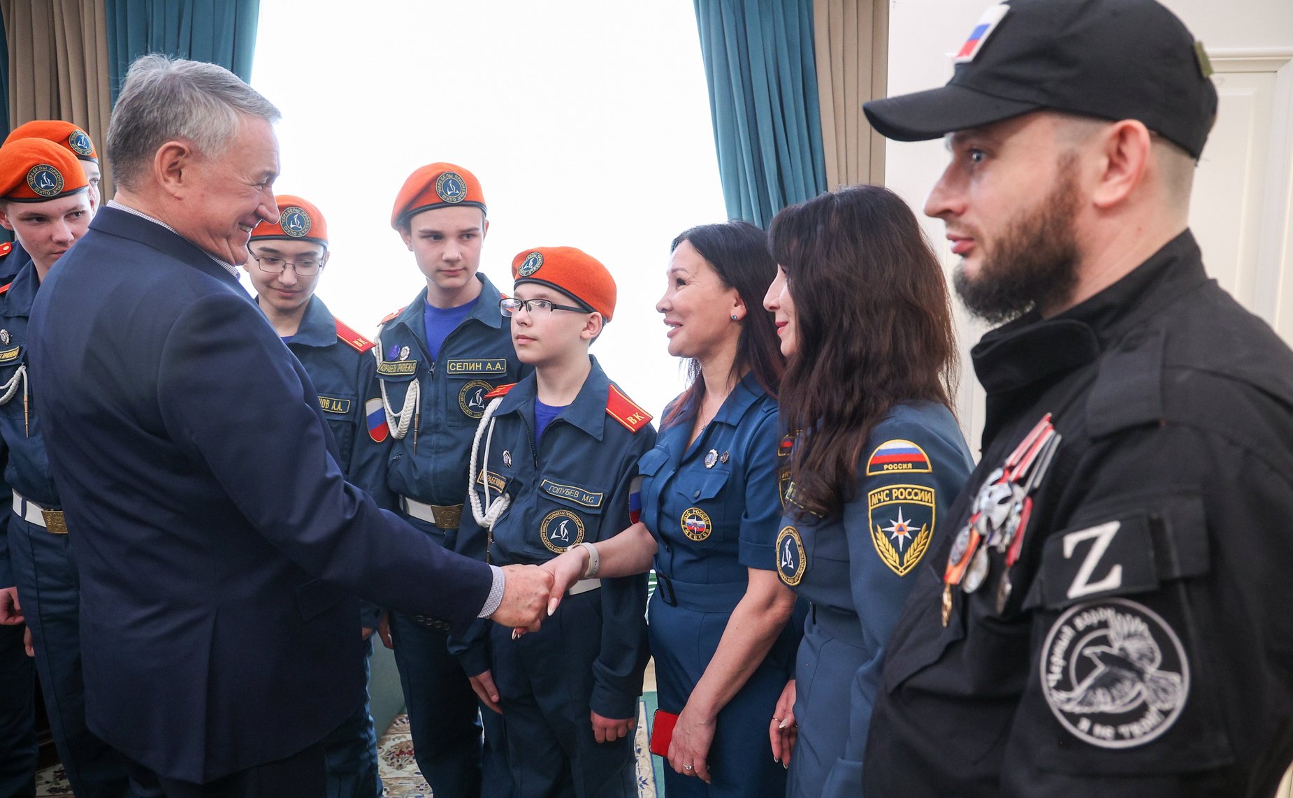 Встреча заместителя Председателя Совета Федерации Юрия Воробьева с кадетами Образовательного центра-кадетской школы «Корабелы Прионежья»