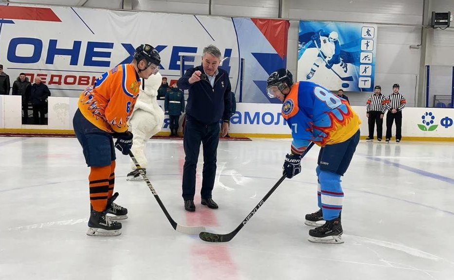 Заместитель Председателя СФ Юрий Воробьев посетил Вологодский образовательный центр – кадетскую школу «Корабелы Прионежья», где состоялись мероприятия, посвященные Дню спасателя