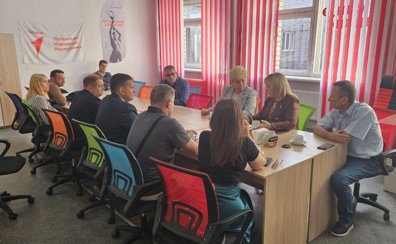 Ольга Бас проинспектировала ход капитального ремонта школ в ЛНР