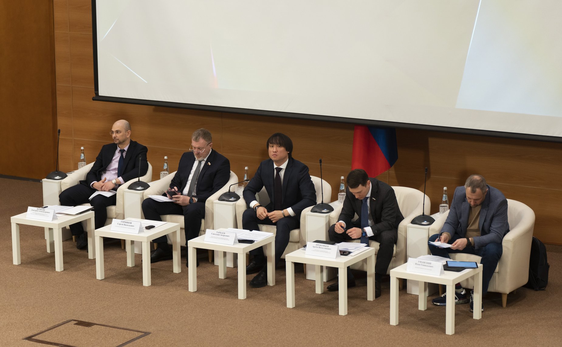 Сергей Горняков принял участие в парламентских слушаниях на тему «Реализация законодательных положений в части информированности граждан об оказании услуг туроператорами»