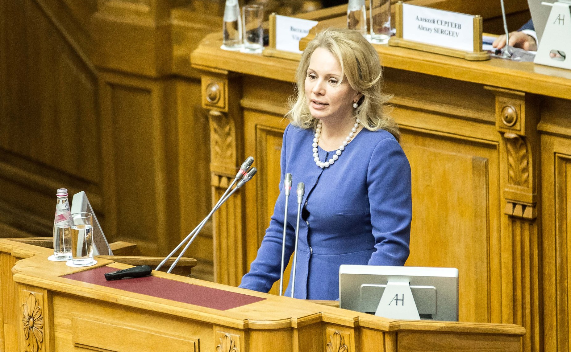 Пленарное заседание шестого Международного конгресса «Безопасность на дорогах ради безопасности жизни»