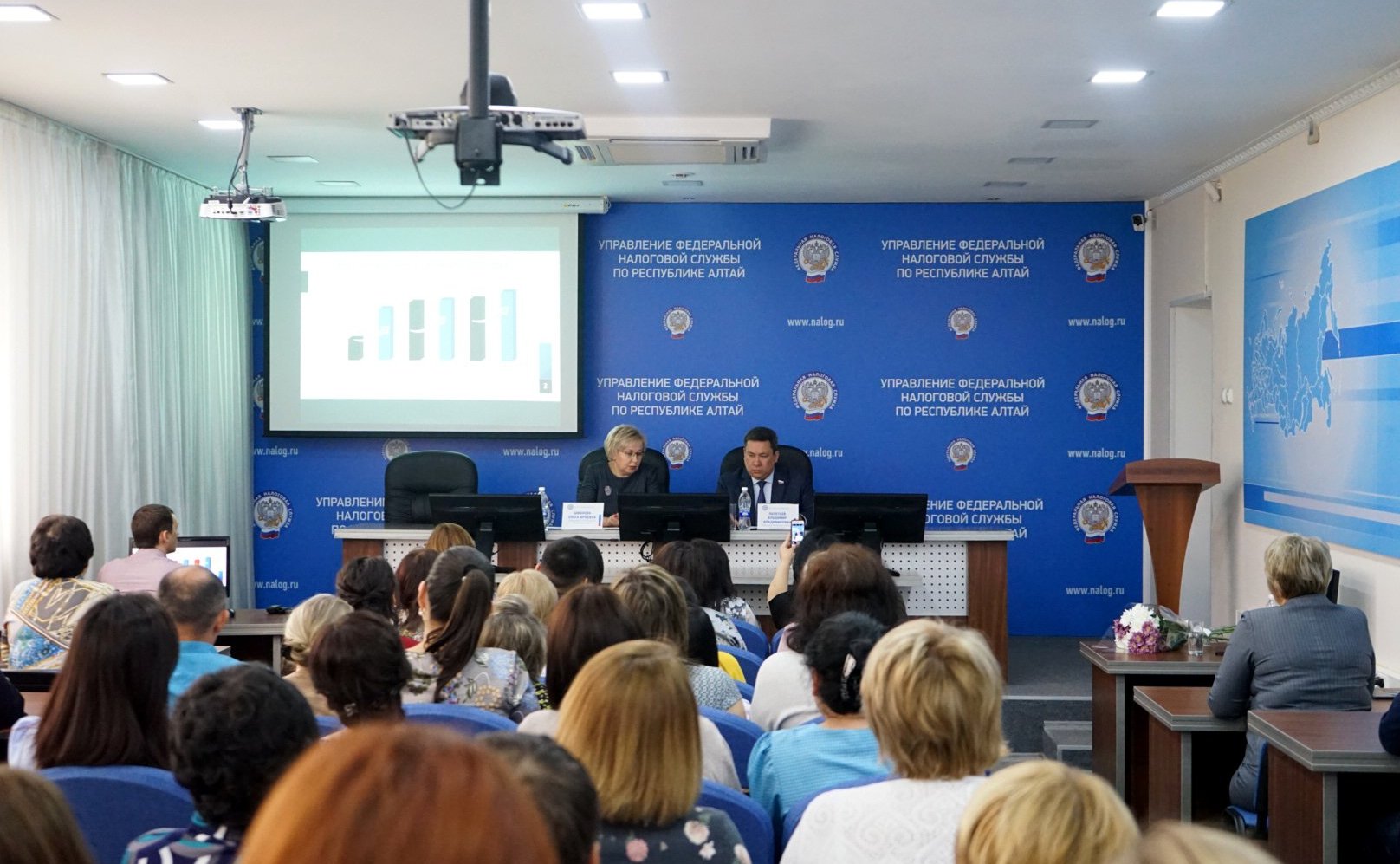 Рабочая встреча Владимира Полетаева с сотрудниками налоговой службы Республики Алтай