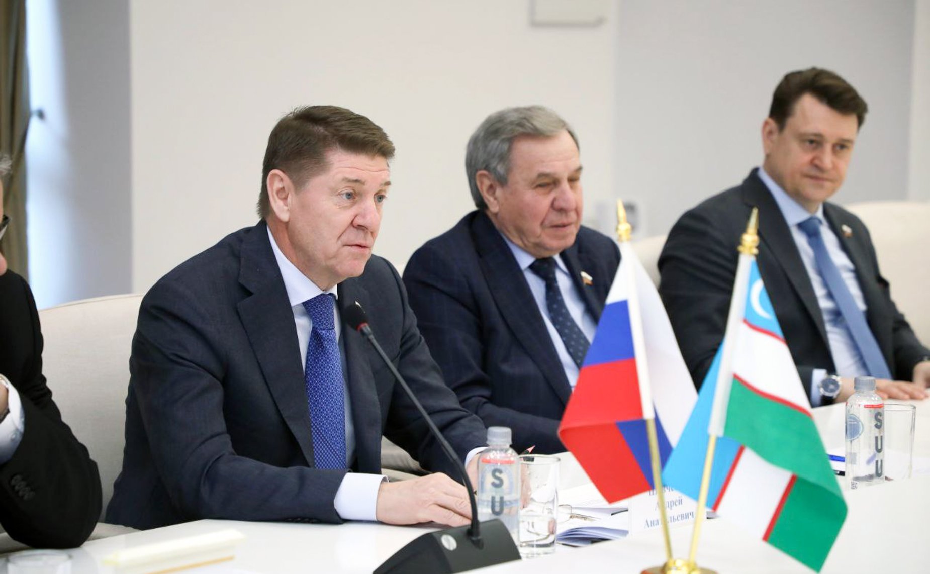 Встреча председателя Комитета СФ по федеративному устройству, региональной политике, МСУ и делам Севера Андрея Шевченко с председателем Ташкентского городского Кенгаша народных депутатов Рустамом Калановым