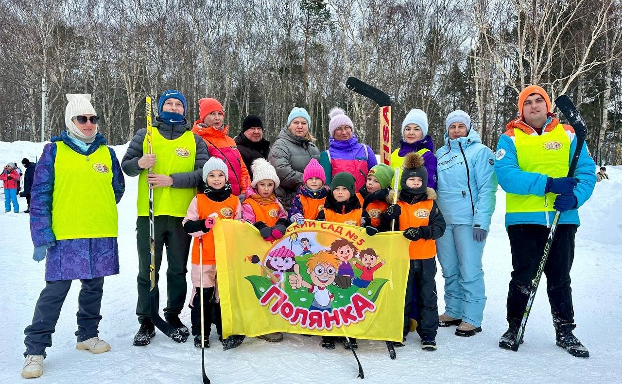 Андрей Хапочкин открыл соревнования «Хоккей в валенках»