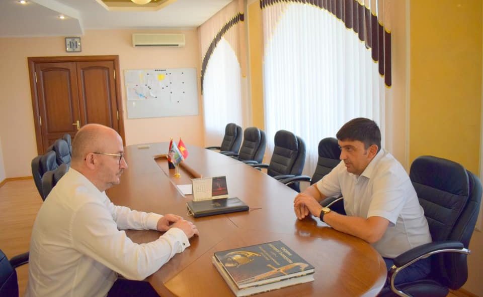 Олег Цепкин провел рабочую встречу с главой Златоустовского городского округа