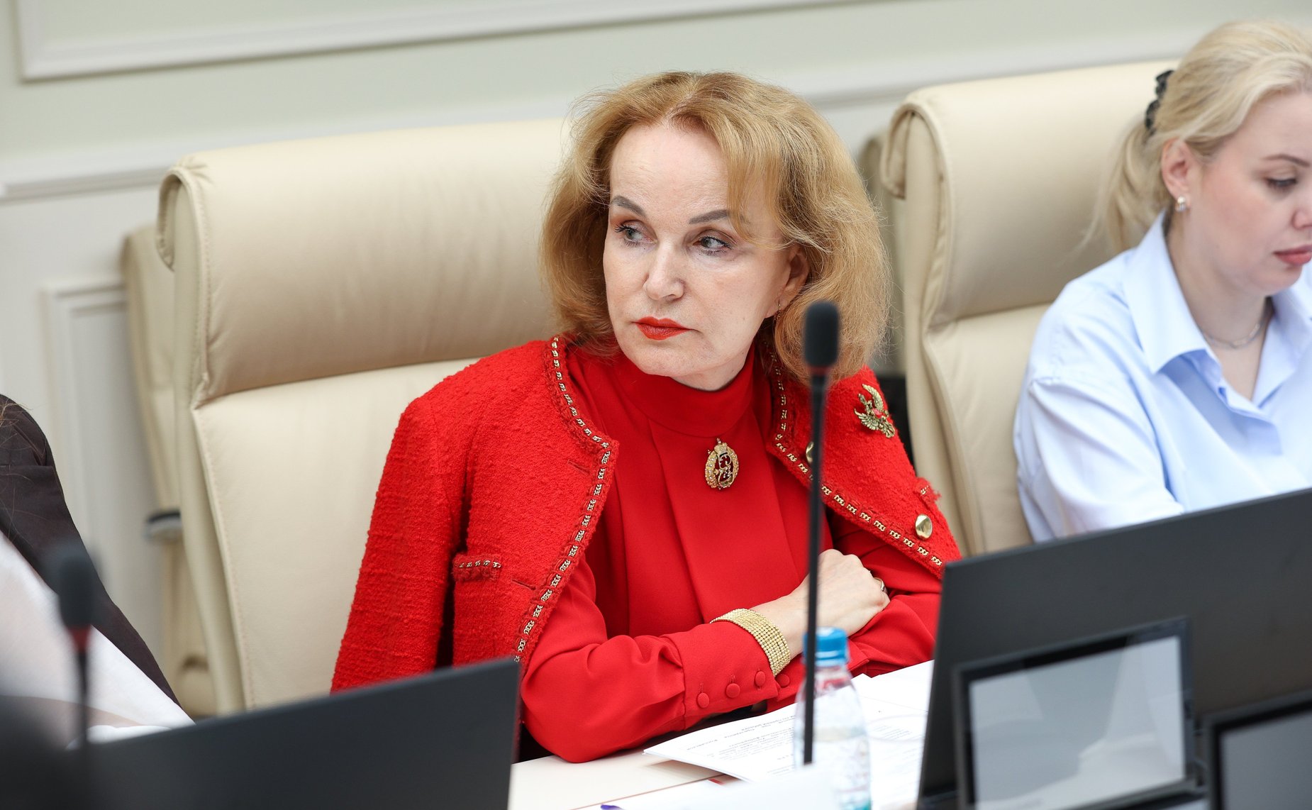 Круглый стол Комитета Совета Федерации по конституционному законодательству и государственному строительству «Актуальные вопросы судебной защиты прав детей: проблемы и пути решения»