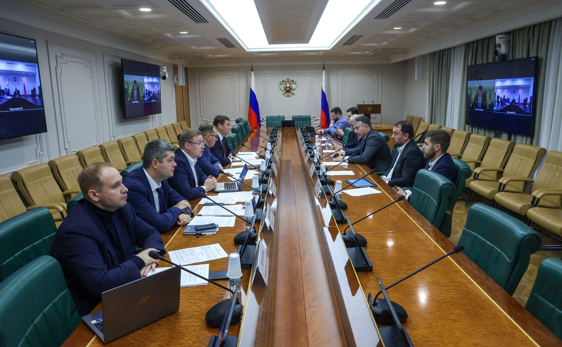 Совещание Комитета Совета Федерации по экономической политике на тему «Об обеспечении равных возможностей пользования качественными услугами почтовой связи гражданами Чукотского автономного округа»