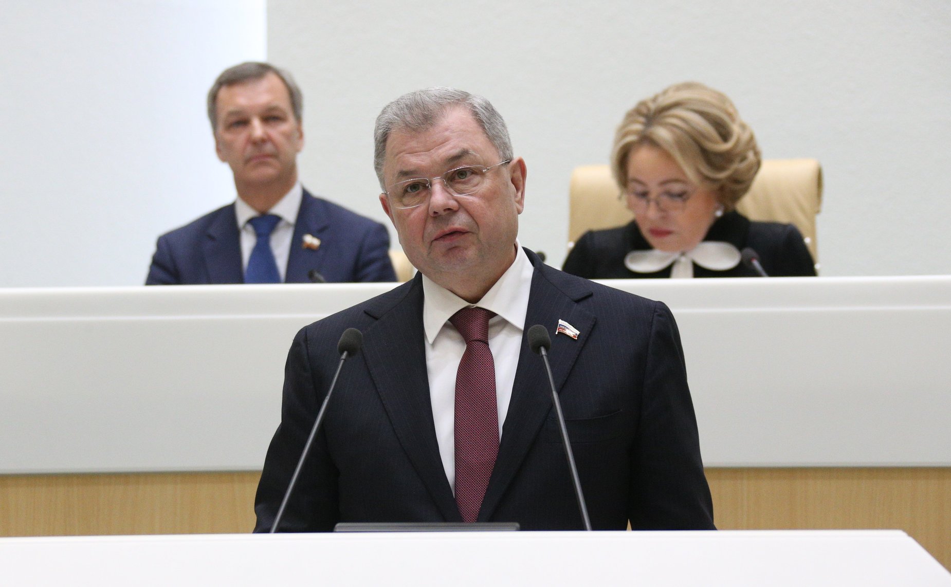 Анатолий Артамонов