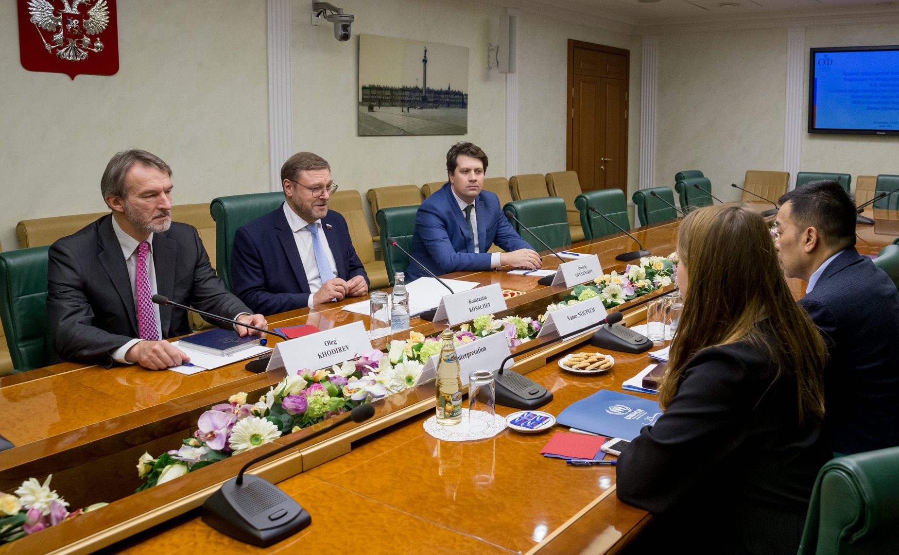 Встреча Константина Косачева с главой представительства Управления Верховного Комиссара по делам беженцев ООН в РФ Ванно Нупеком