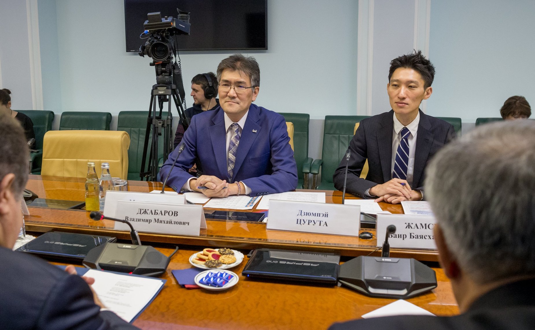 Встреча Владимира Джабарова с полномочным Министром Посольства Японии в России Исидзэ Мотоюки