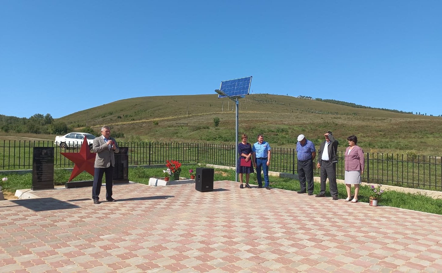 Сергей Михайлов в ходе поездки в регион принял участие в открытии парка Победы в селе Нижние Ключи Нерчинского района