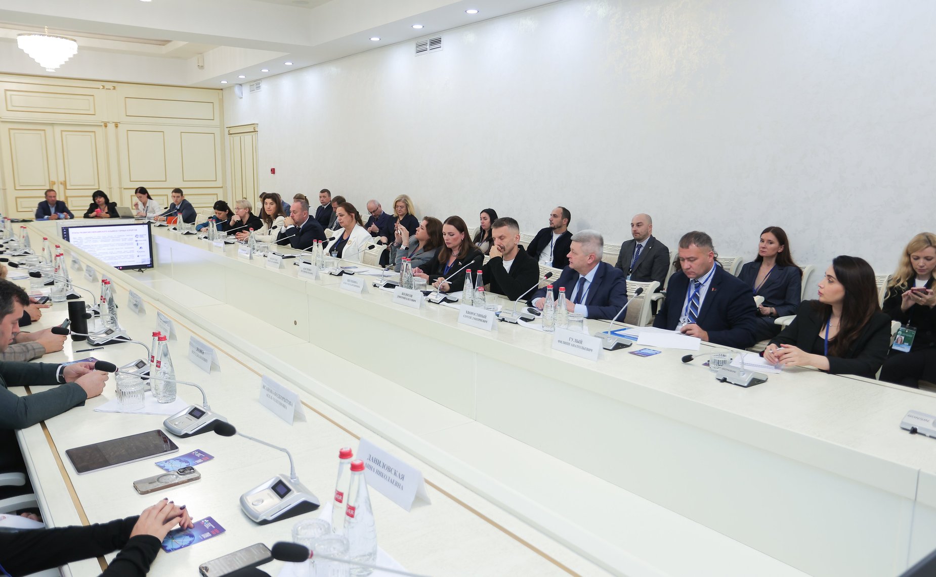 Ольга Щетинина приняла участие в круглом столе на тему «Межгосударственный горный маршрут» (автор: Пресс-служба Министерства экономики и территориального развития Республики Дагестан)