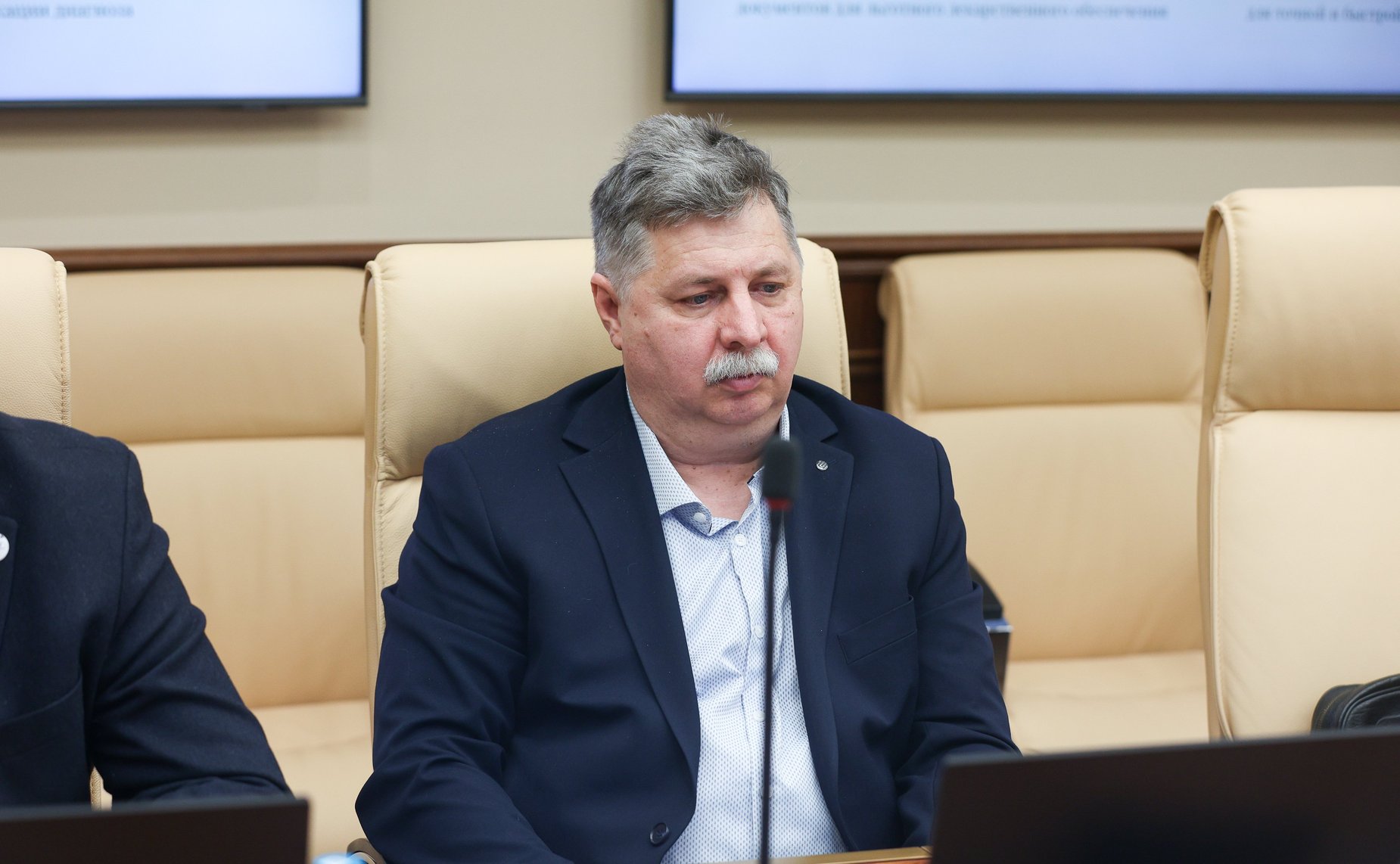 Круглый стол Комитета Совета Федерации по социальной политике на тему «О совершенствовании оказания медицинской помощи пациентам с рассеянным склерозом»