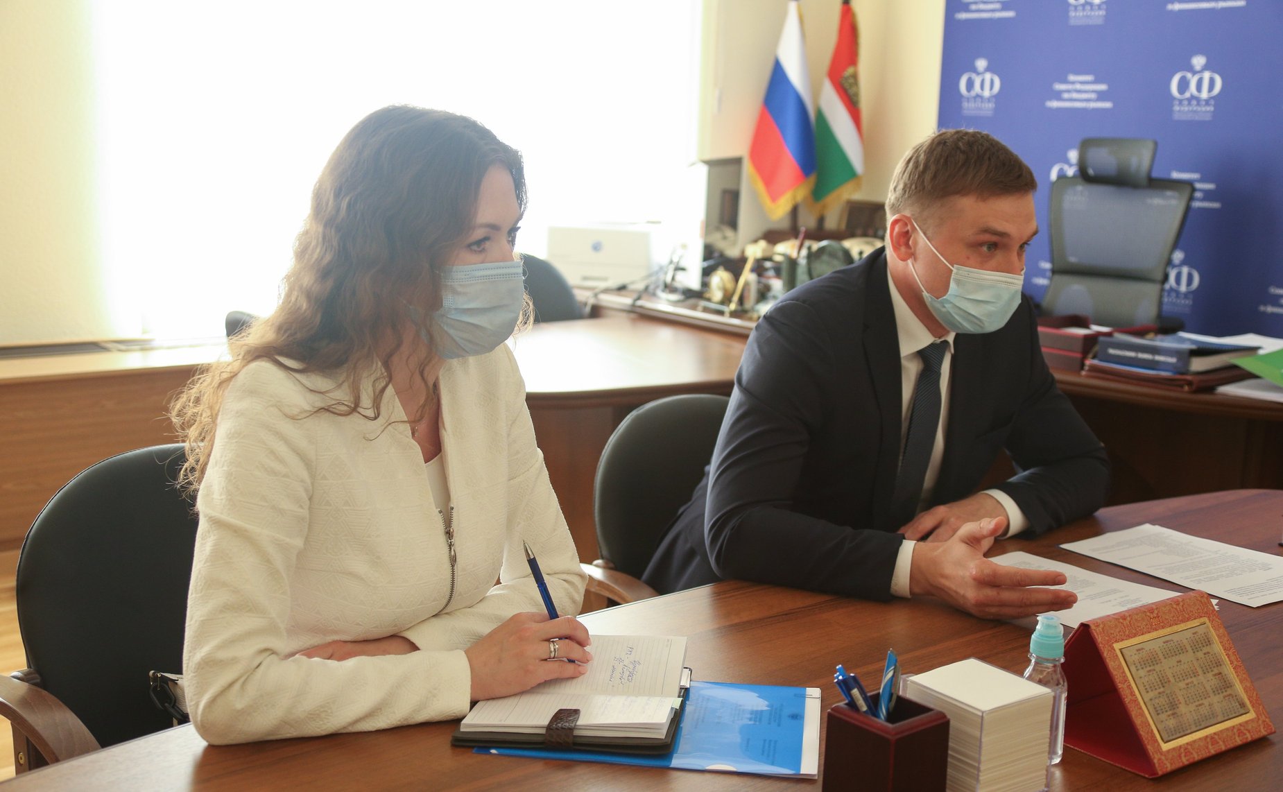 Анатолий Артамонов провел рабочую встречу с Председателем Правительства Республики Хакасия Валентином Коноваловым